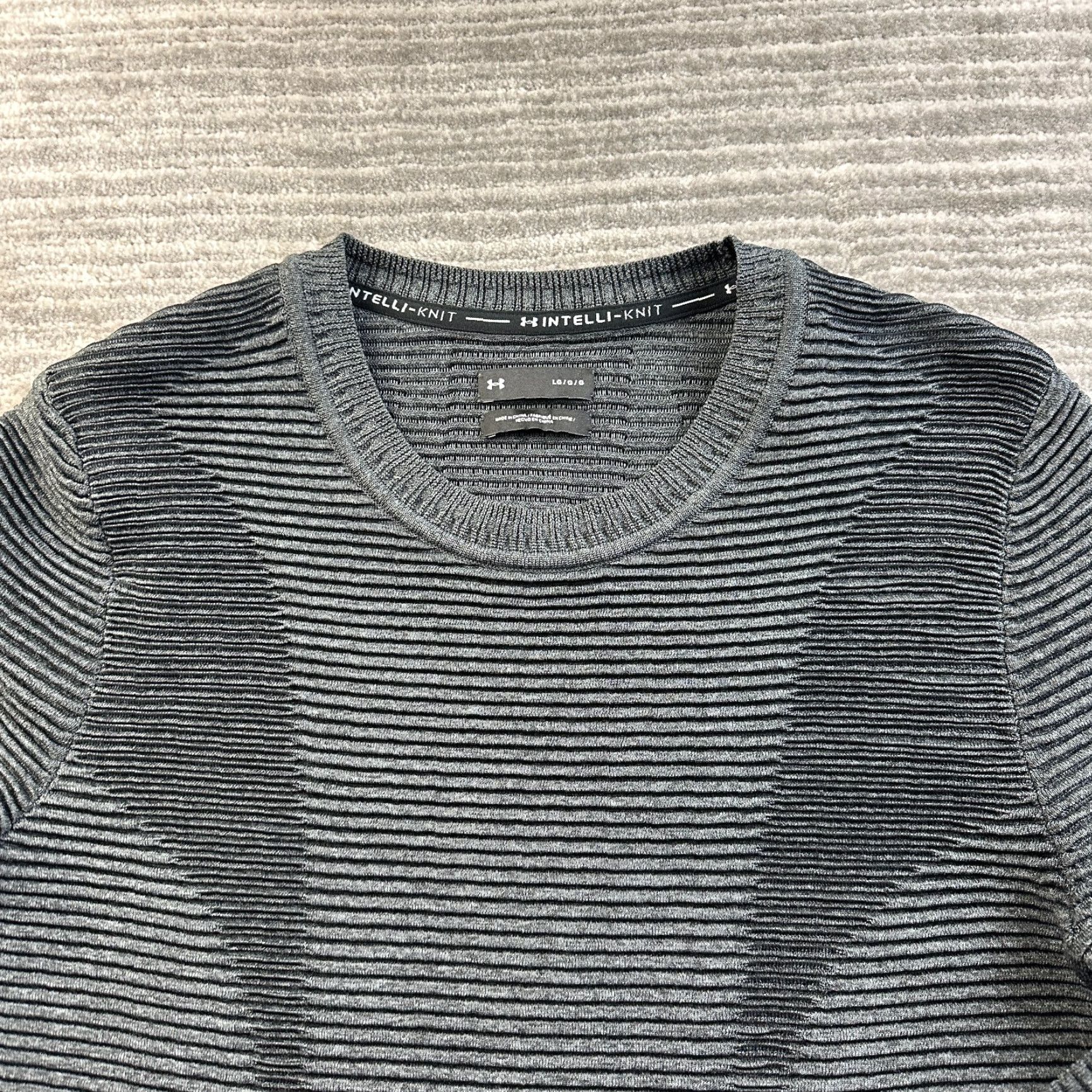 Under Armour Under Armour Sweatshirt Ladies L Gray Pullover Intelliknit Activewear Crew Size L / US 10 / IT 46 - 3 Thumbnail