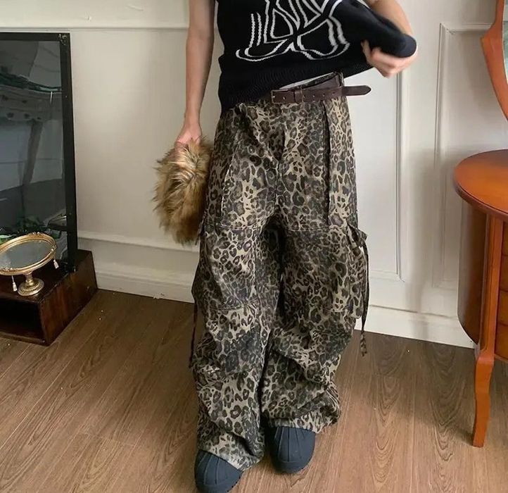 Vintage Leopard print parachute pleated cargo wide-leg pants | Grailed