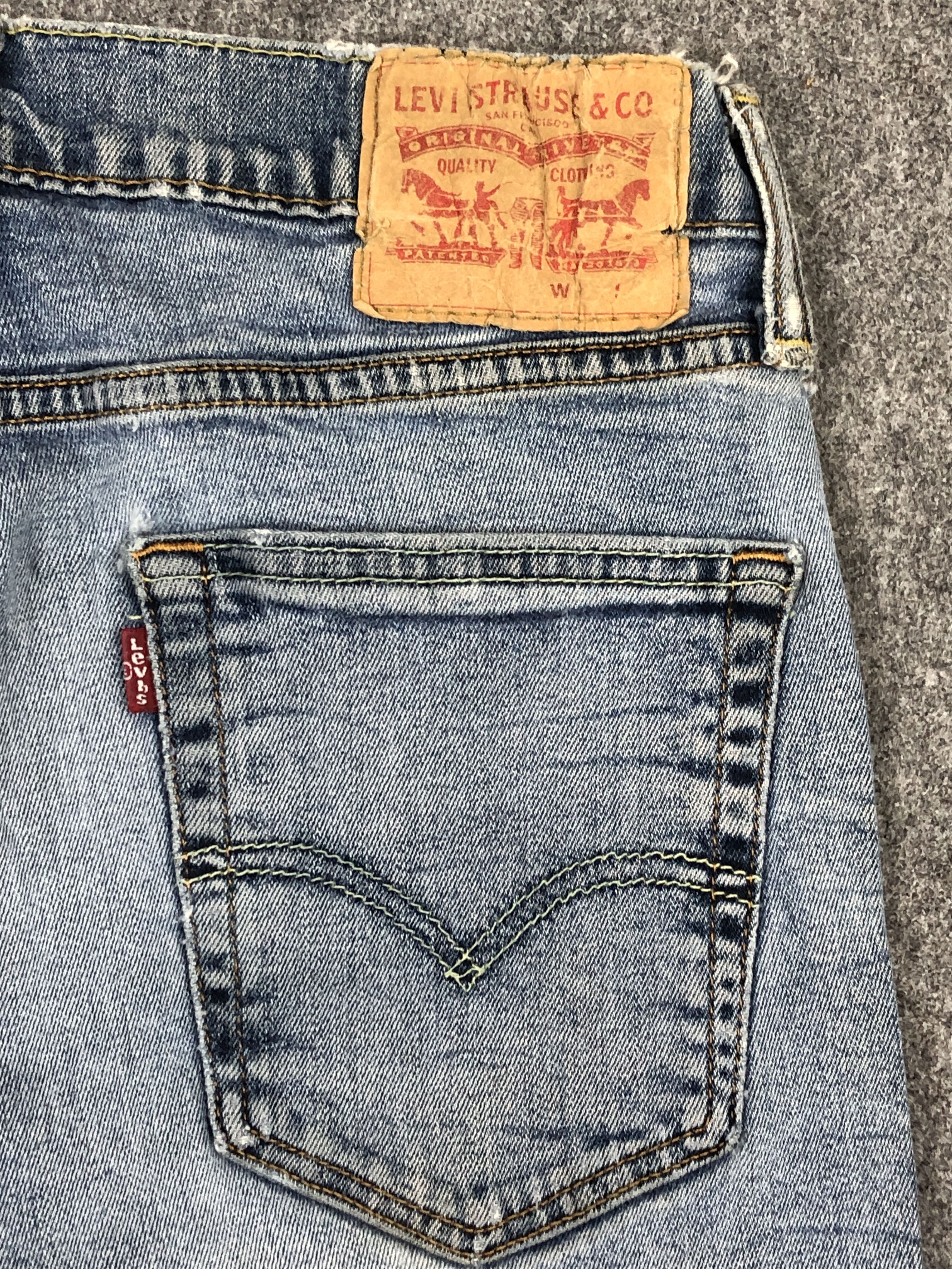 Levi's Vintage Levis 511 Faded Blue Denim DP2371 Size US 28 / EU 44 - 18 Thumbnail