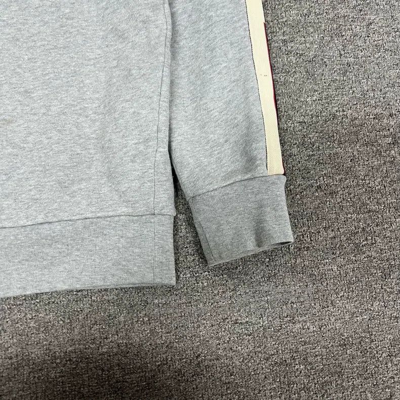 Gucci Gucci String Logo Gray Round-neck Sweatshirt Size US M / EU 48-50 / 2 - 3 Thumbnail