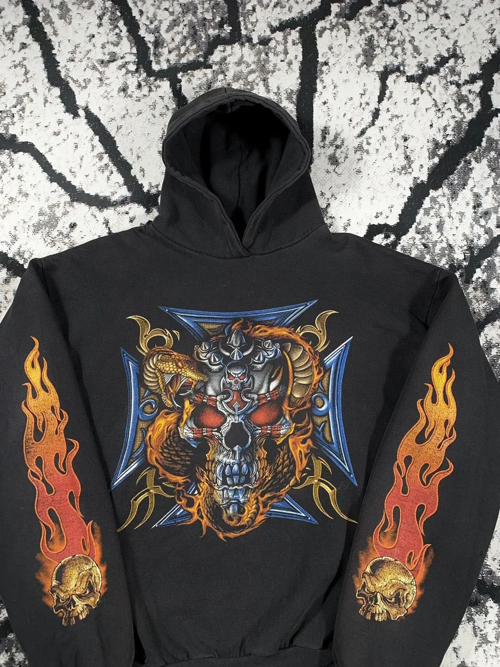 Vintage Vintage Skulls Fire Hoodie Sweatshirt Snake Affliction Style Size US XL / EU 56 / 4 - 2 Thumbnail