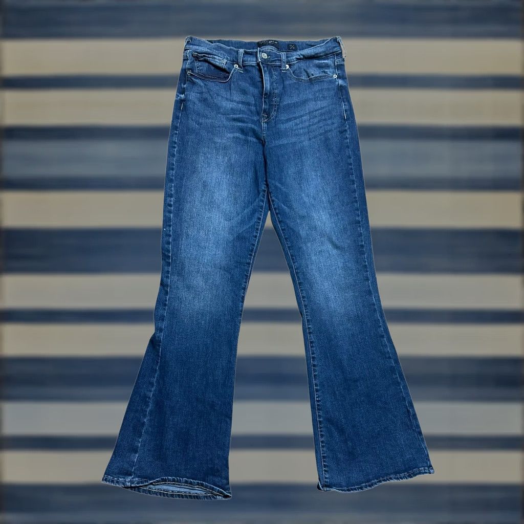 Lucky Brand LUCKY BRAND Jeans Blue Denim Stevie High Rise Flare Pants 12/31 Womens Regular 34x31 Medium Wash Cotton Polyester Spandex Size 34" / US 12 / IT 48 - 1 Thumbnail