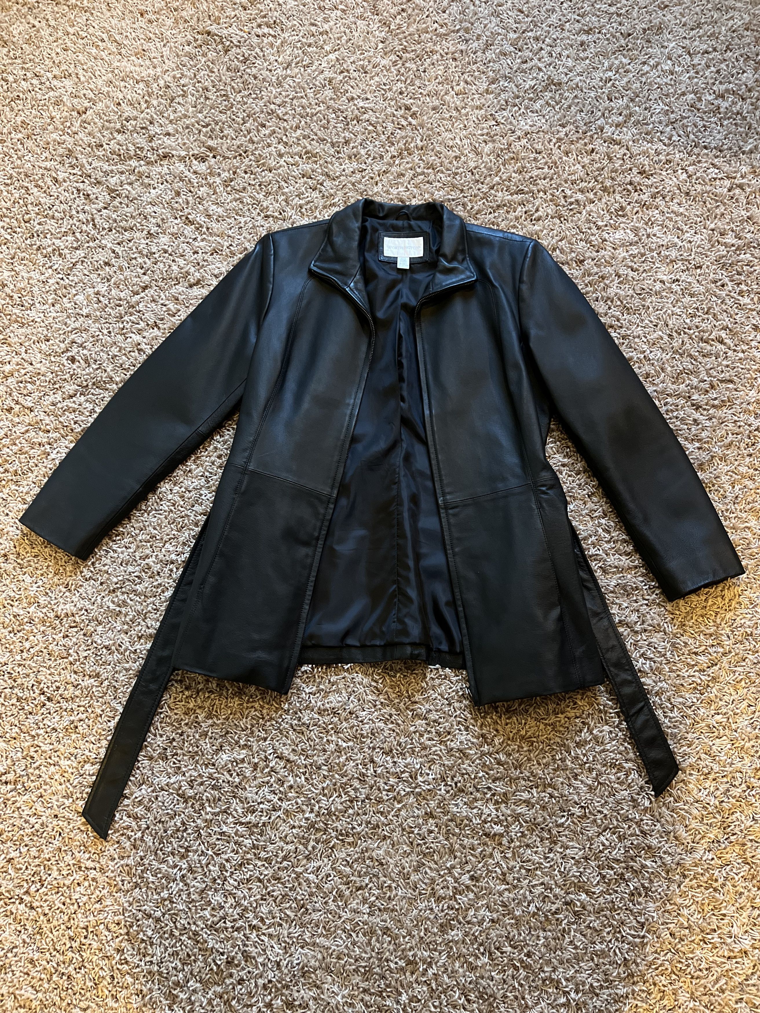 image of Vintage Worthington Leather Jacket in Black, Men's (Size Medium)