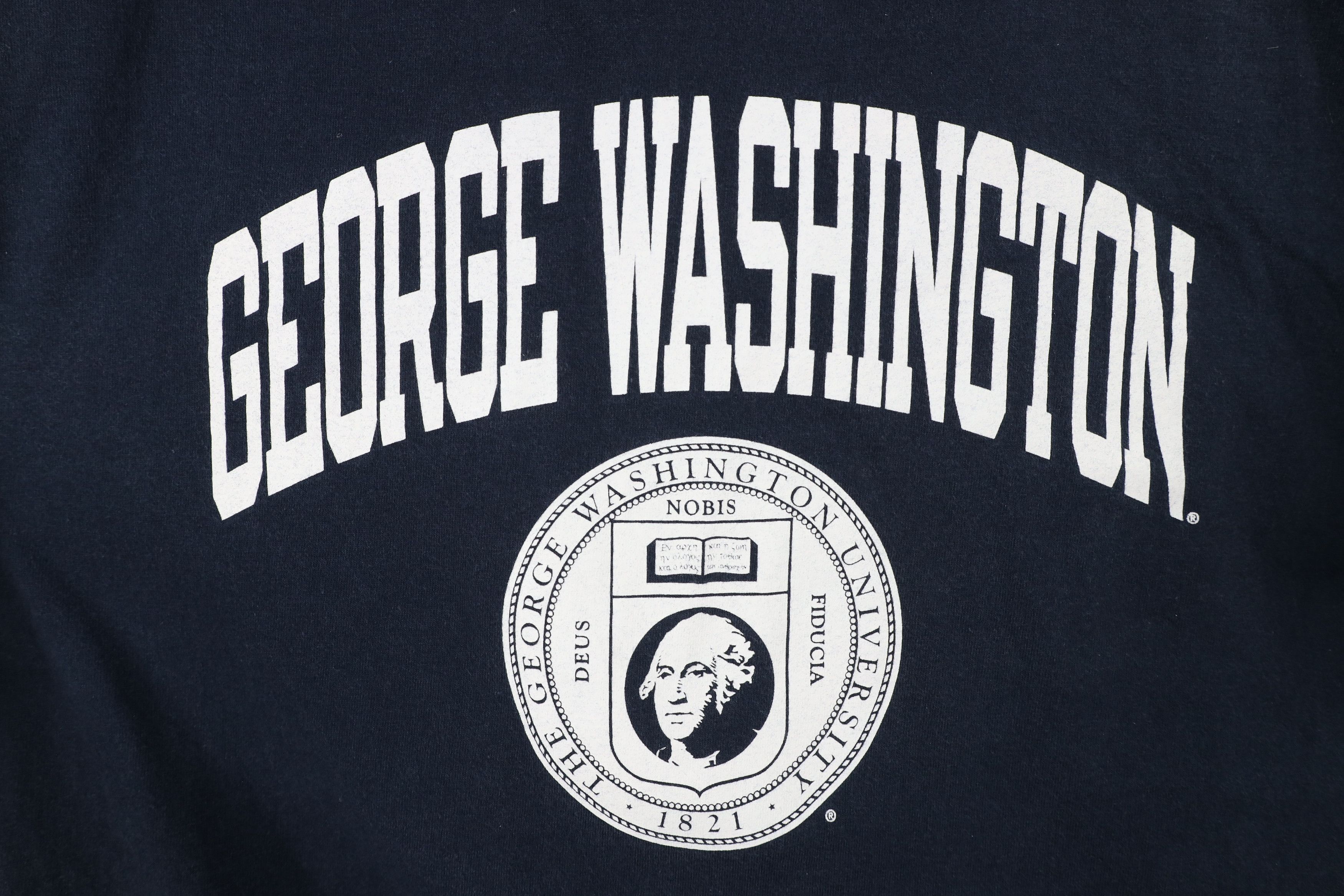 Champion × Vintage Vintage Champion Spell George Washington University T-Shirt Size US L / EU 52-54 / 3 - 5 Thumbnail