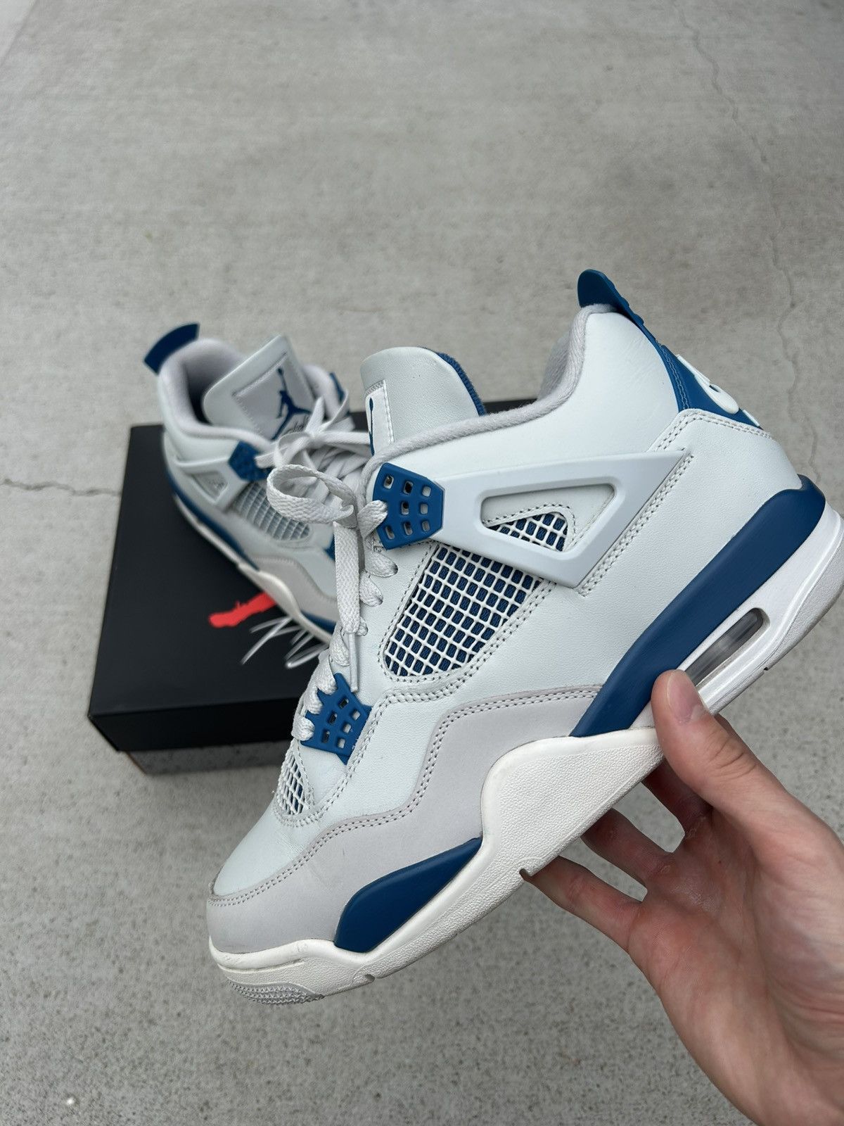 Jordan Brand Jordan 4 Retro Military Blue Size US 10 / EU 43 - 2 Thumbnail