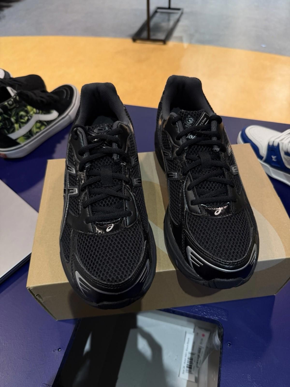 Asics ASICS Gel-1130 Black Pure Silver Men (10.5) 1201A906-001 NEW Size US 10.5 / EU 43-44 - 6 Thumbnail