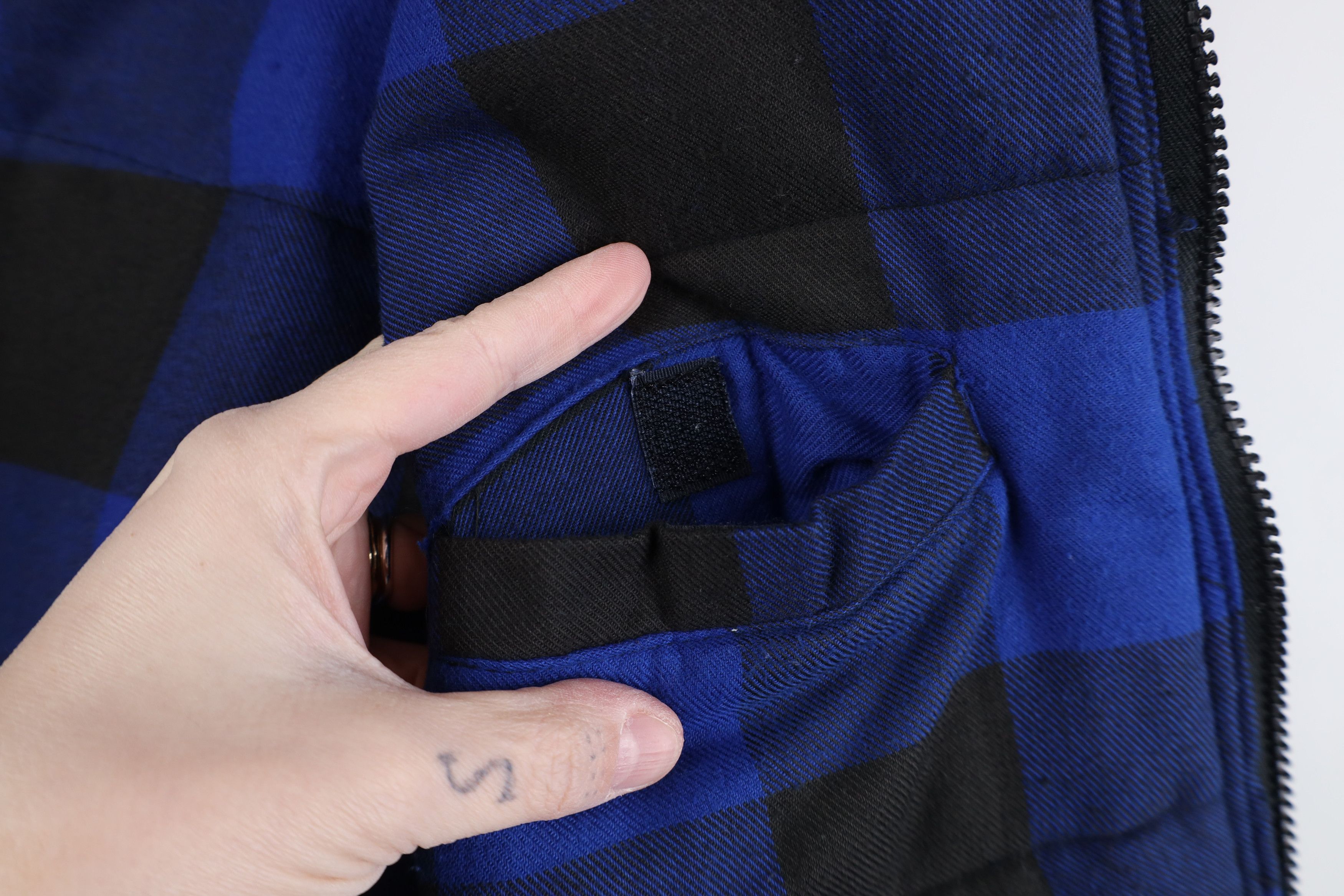 Vintage Vintage 90s Streetwear Full Zip Puffer Vest Jacket Plaid Size US L / EU 52-54 / 3 - 11 Thumbnail