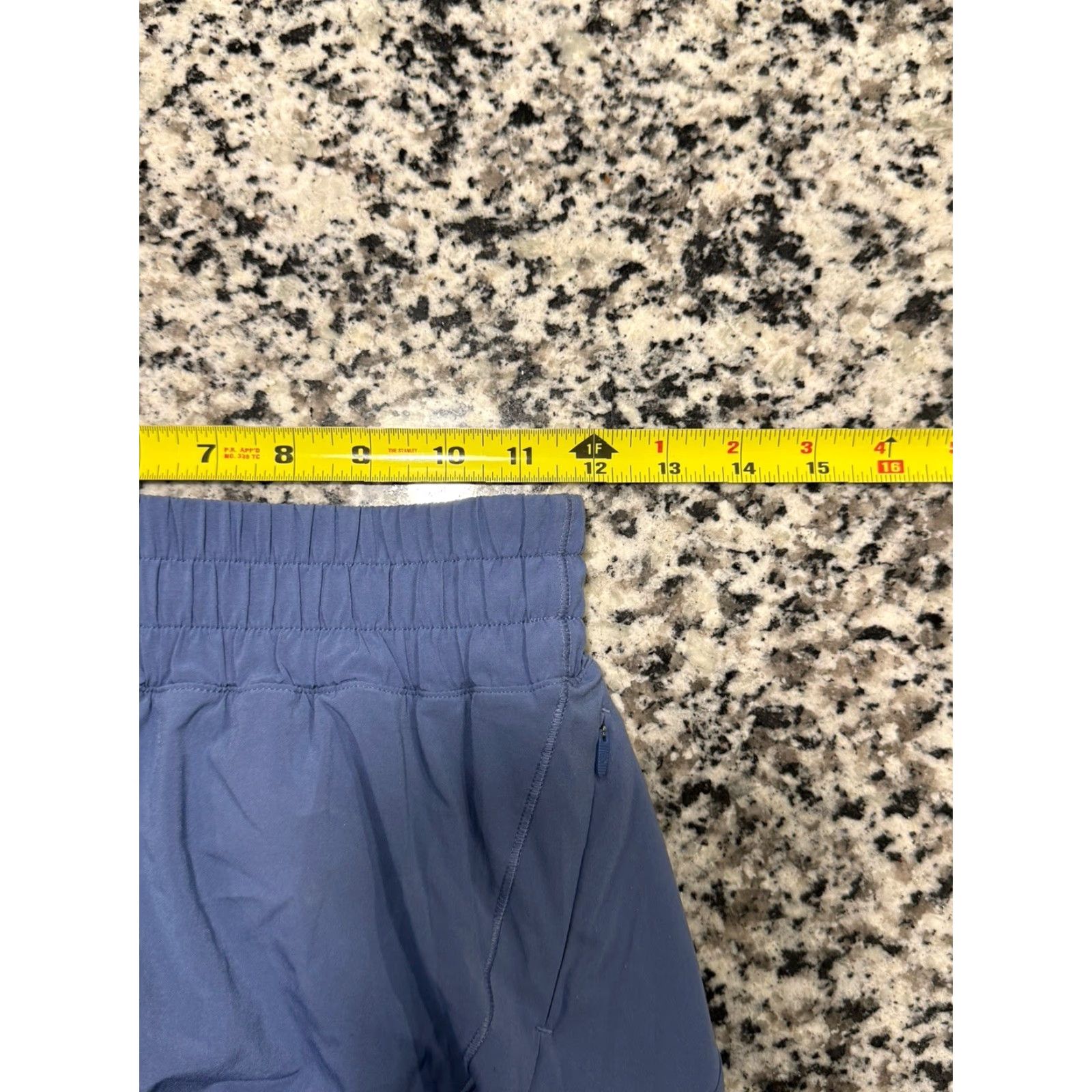Lululemon Lululemon Shorts Womens 4 Blue Logo Mid Rise Lined Track That MR Athleisure Size 27" / US 4 / IT 40 - 5 Thumbnail