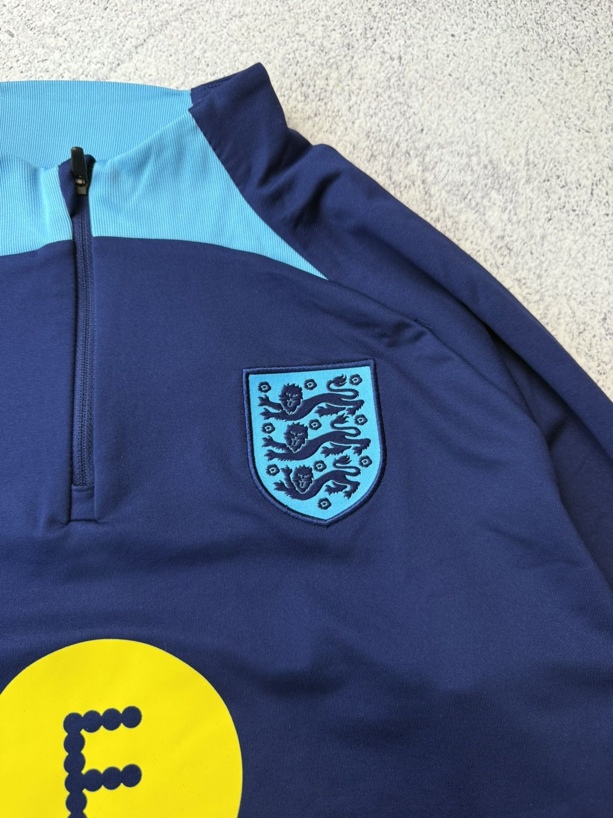Nike Nike England EE Training Long Sleeve ShirtSize L Size US L / EU 52-54 / 3 - 17 Thumbnail