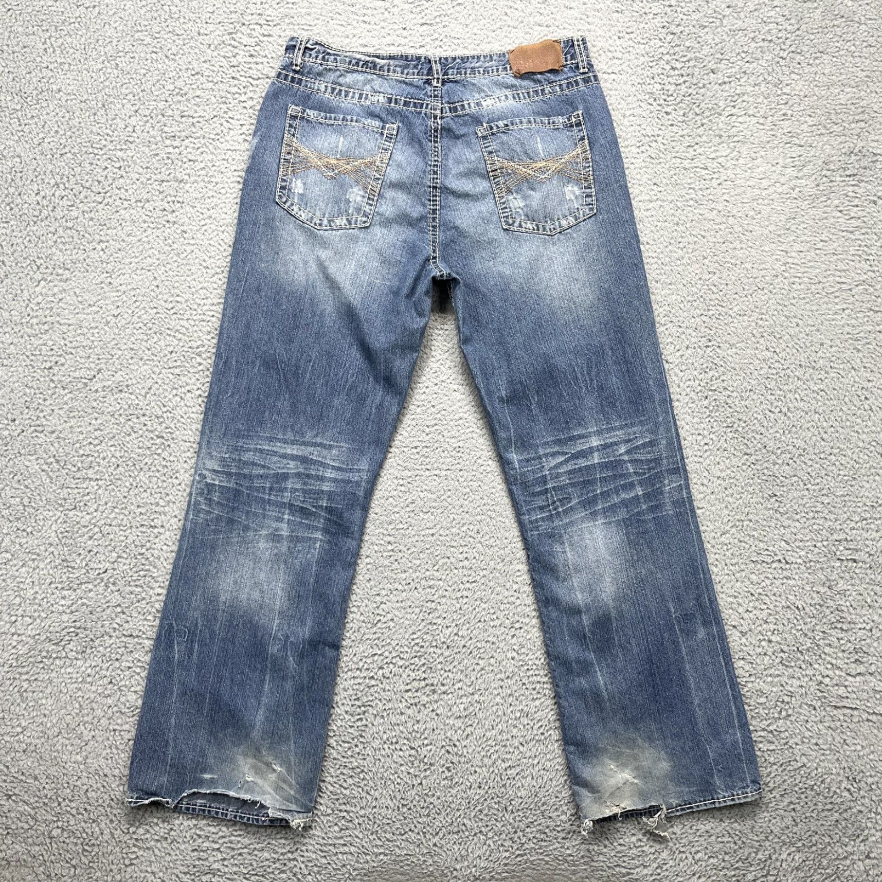 Buckle Black BucklE Black Jeans Mens 36x34 Faded Wash Patchwork Distressed Grunge Straight 5-Pocket Denim Cotton Blue Logo Button Zip Regular Size Type Mens Size US 36 / EU 52 - 7 Thumbnail