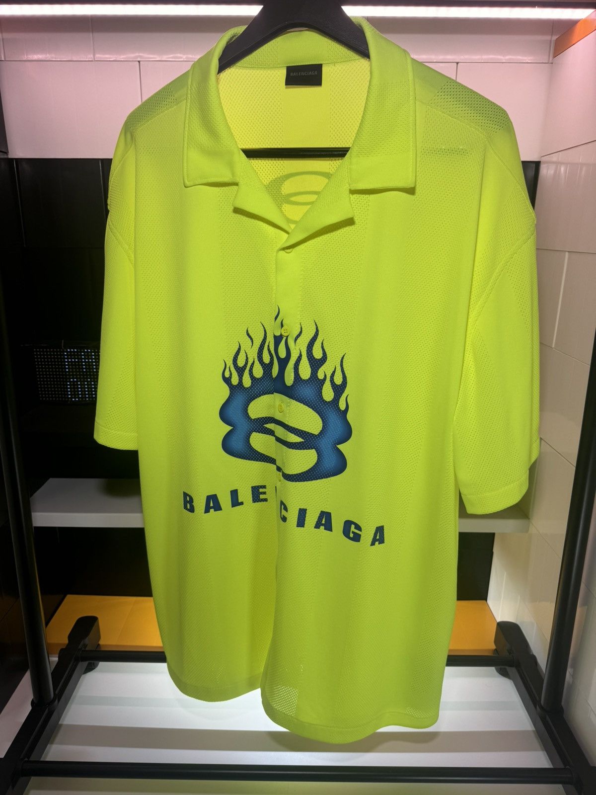 Balenciaga Balenciaga Fluo Yellow Striped Mesh Shirt Size M Size US M / EU 48-50 / 2 - 2 Thumbnail