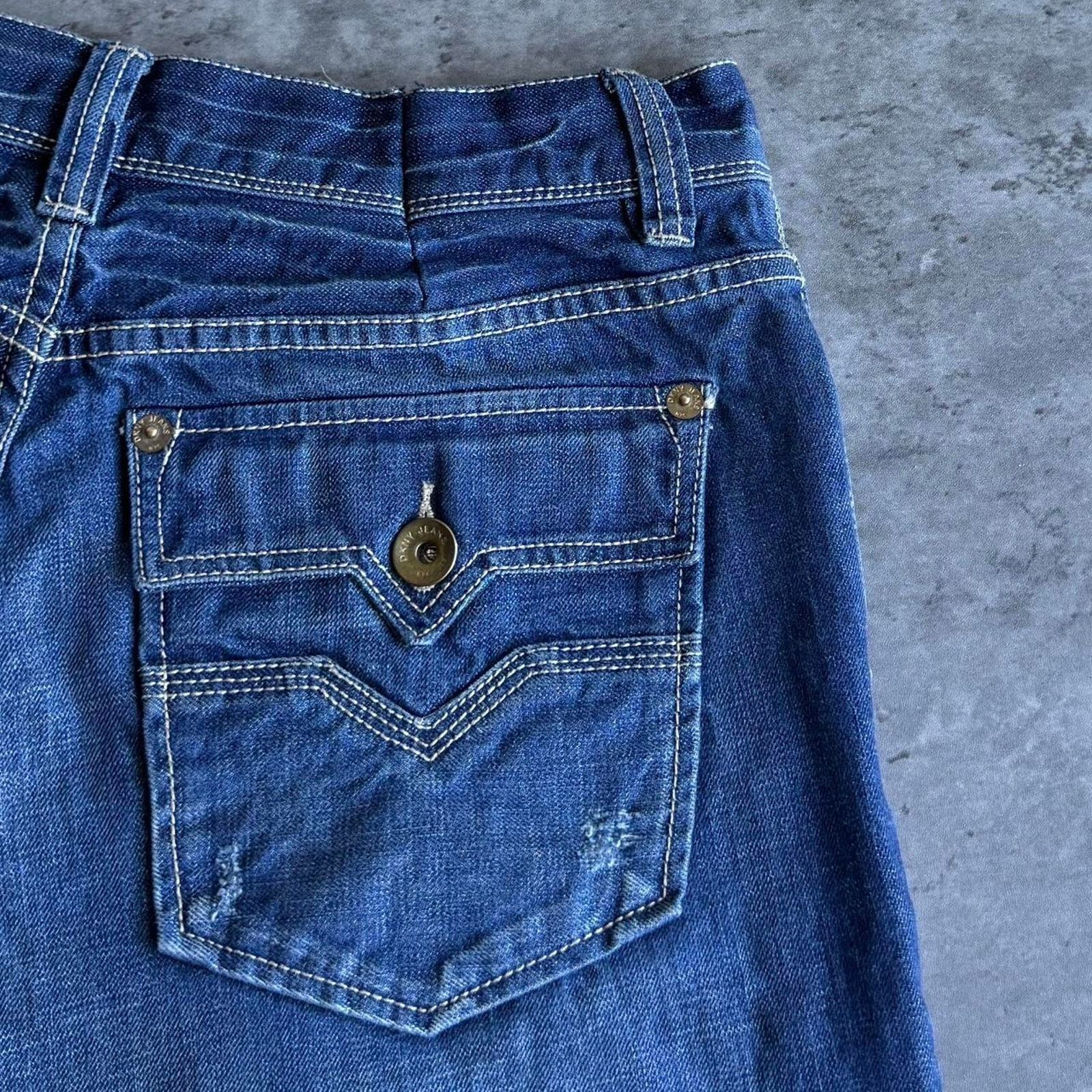 DKNY × JNCO × Japanese Brand Vintage Y2K DKNY Baggy Embroidered Grunge Opium Denim Jeans Size US 33 - 3 Thumbnail