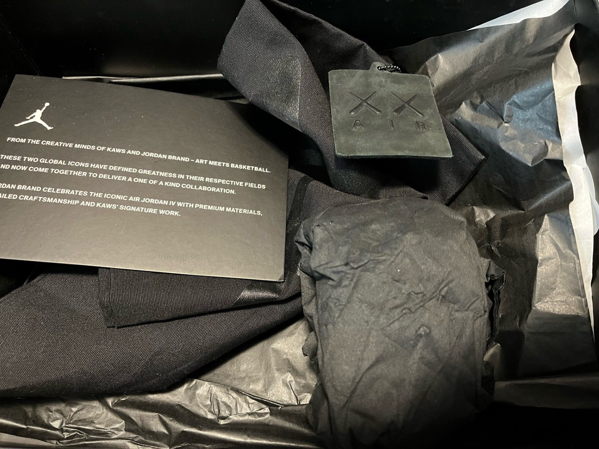 Jordan Brand KAWS 4s in black Size US 10 / EU 43 - 8 Thumbnail