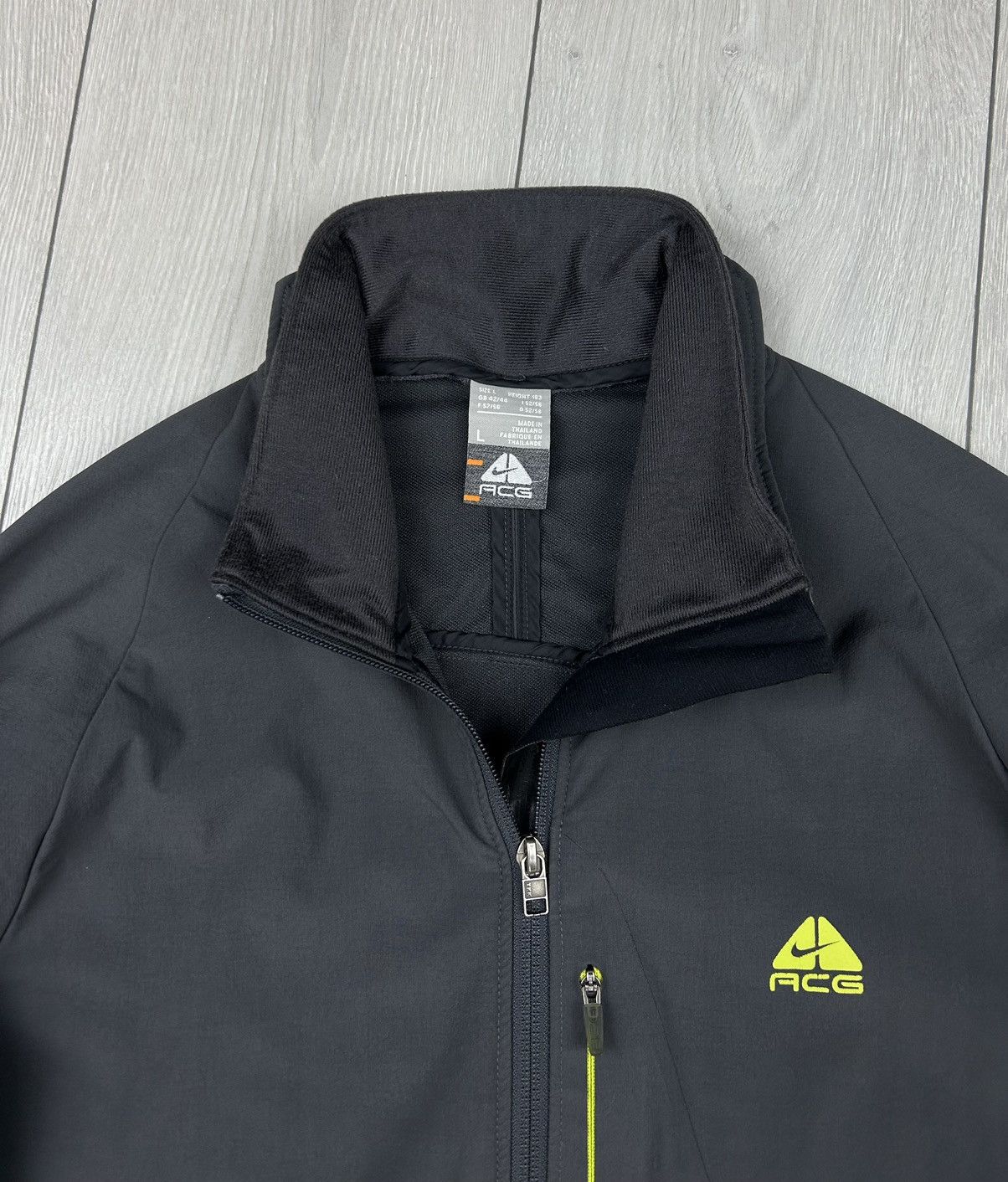 Nike ACG × Vintage Nike ACG Vintage Jacket Grey Size L Size US L / EU 52-54 / 3 - 6 Thumbnail