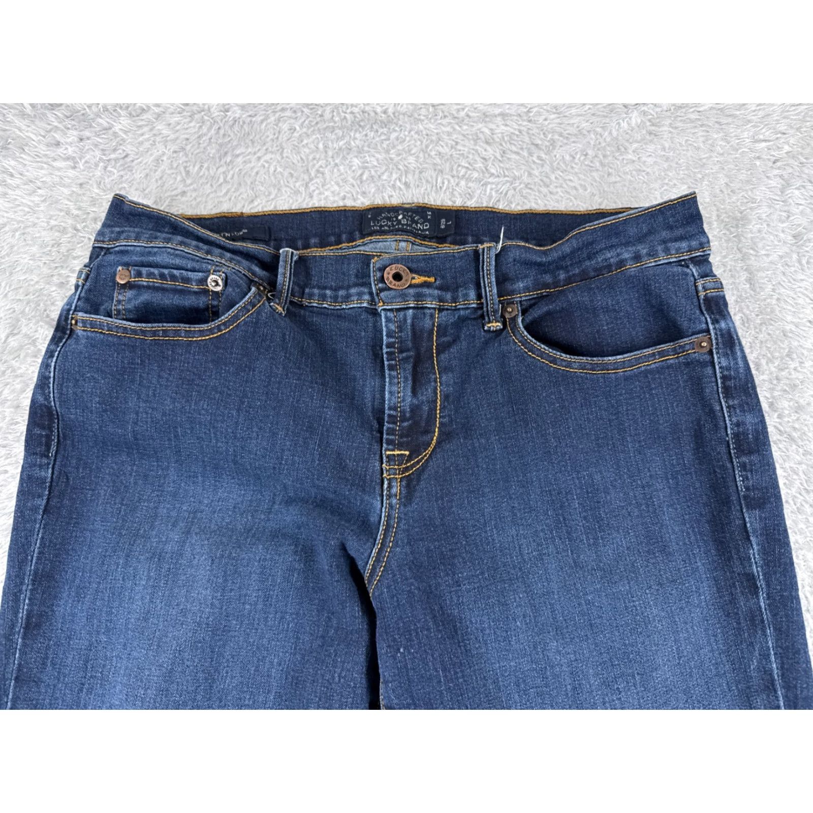 Lucky Brand VINTAGE Lucky Brand Jeans Women 8 Blue Denim Bootcut Mid Rise 28x33 5-Pocket Design Ladies Womens Jeans Blue USA 90s? Size 30" / US 8 / IT 44 - 4 Thumbnail