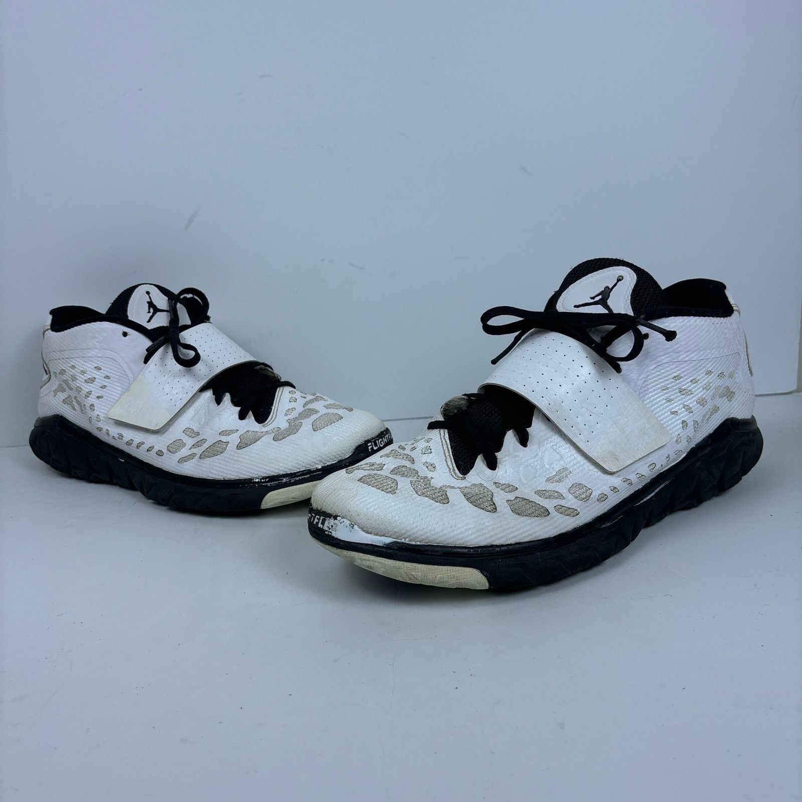 Jordan Brand Nike Jordan Flight Flex trainer 2 streetwear sneakers mns 11 Size US 11 / EU 44 - 2 Thumbnail