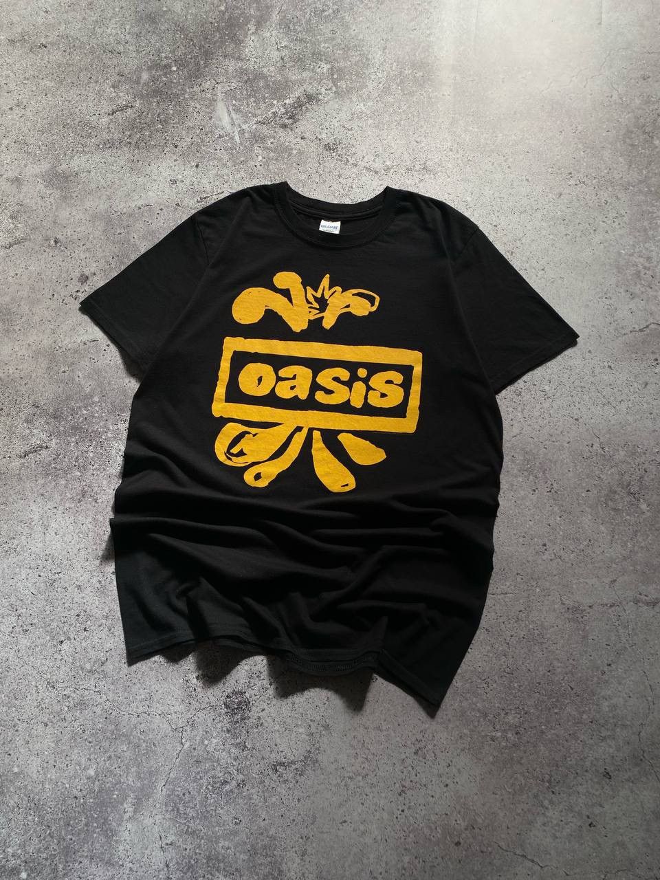 Band Tees OASIS DRAWN BOX LOGO ROCK BAND T SHIRT Size US M / EU 48-50 / 2 - 2 Thumbnail