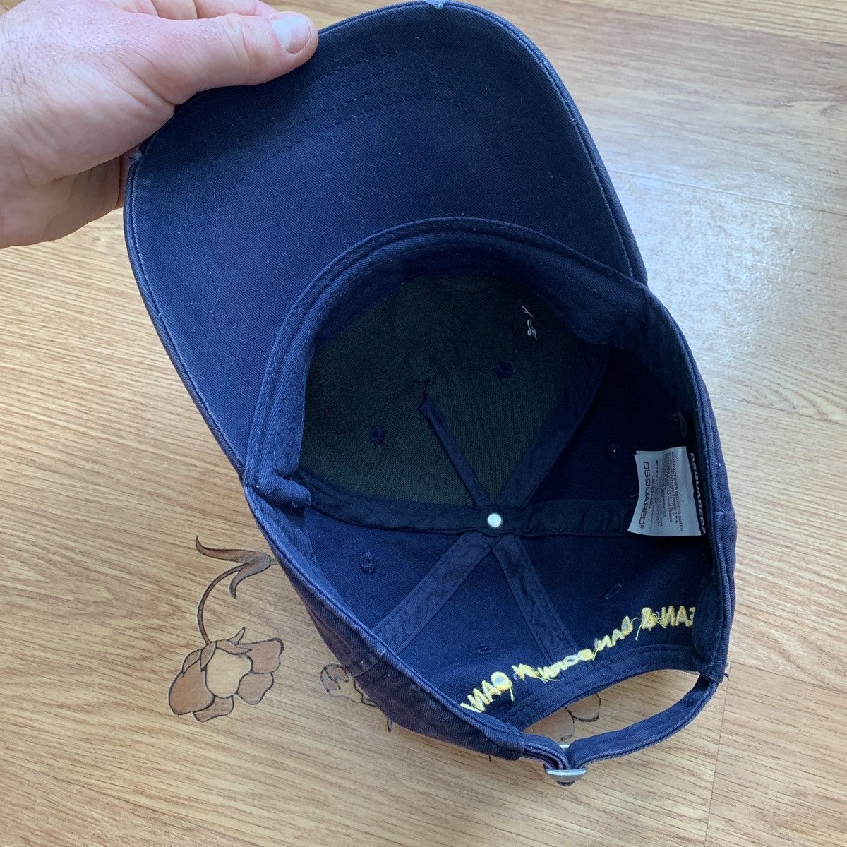 Dsquared2 Dsquared2 Distressed Cap Canadian Flag Icon Baseball Hat Size ONE SIZE - 9 Thumbnail