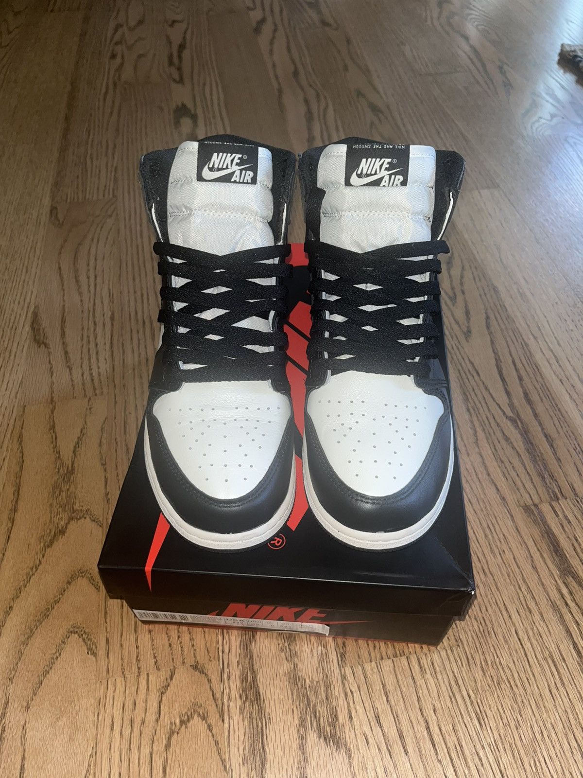Nike Jordan 1 Mocha Retro High OG (6.5Y - GS) Size US 6.5 / EU 39-40 - 4 Thumbnail