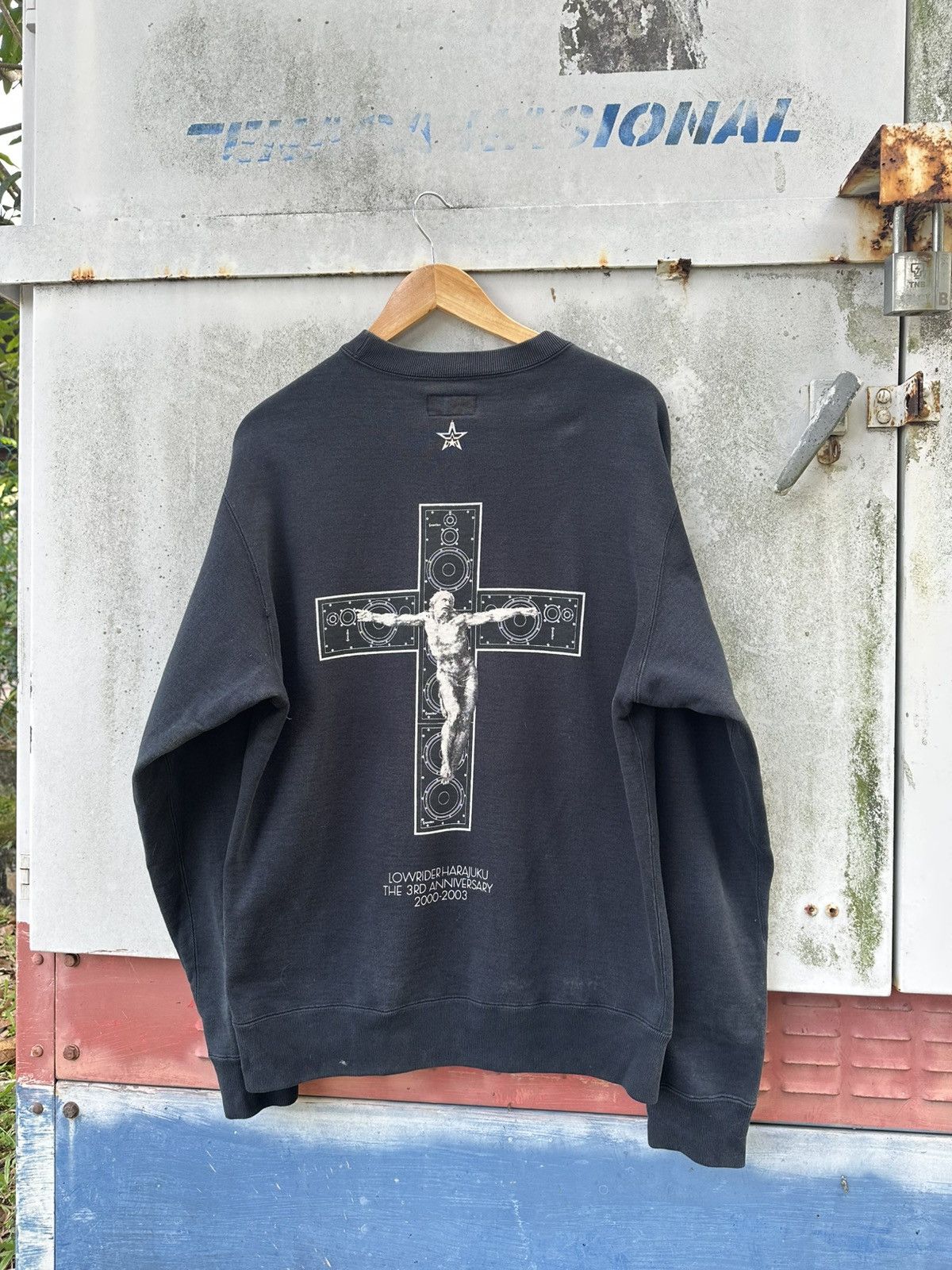 Vintage Thrashed Vintage Faded Lowrider Love Big Cross Sweater Size US M / EU 48-50 / 2 - 1 Thumbnail