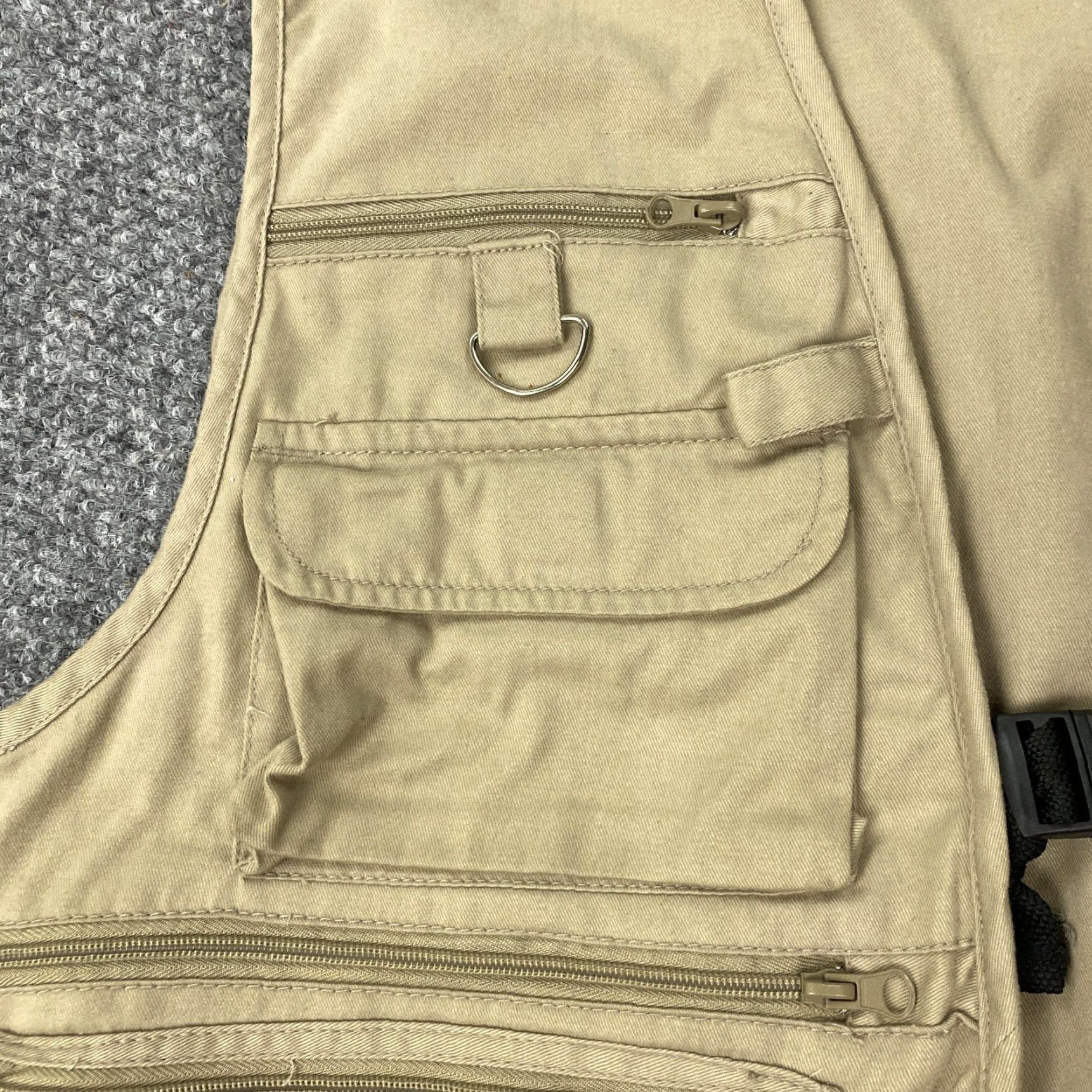 Vintage Crystal River Vest Mens Large Khaki Fishing Utility Multi Pocket Fly Zip D Ring Size US L / EU 52-54 / 3 - 5 Thumbnail
