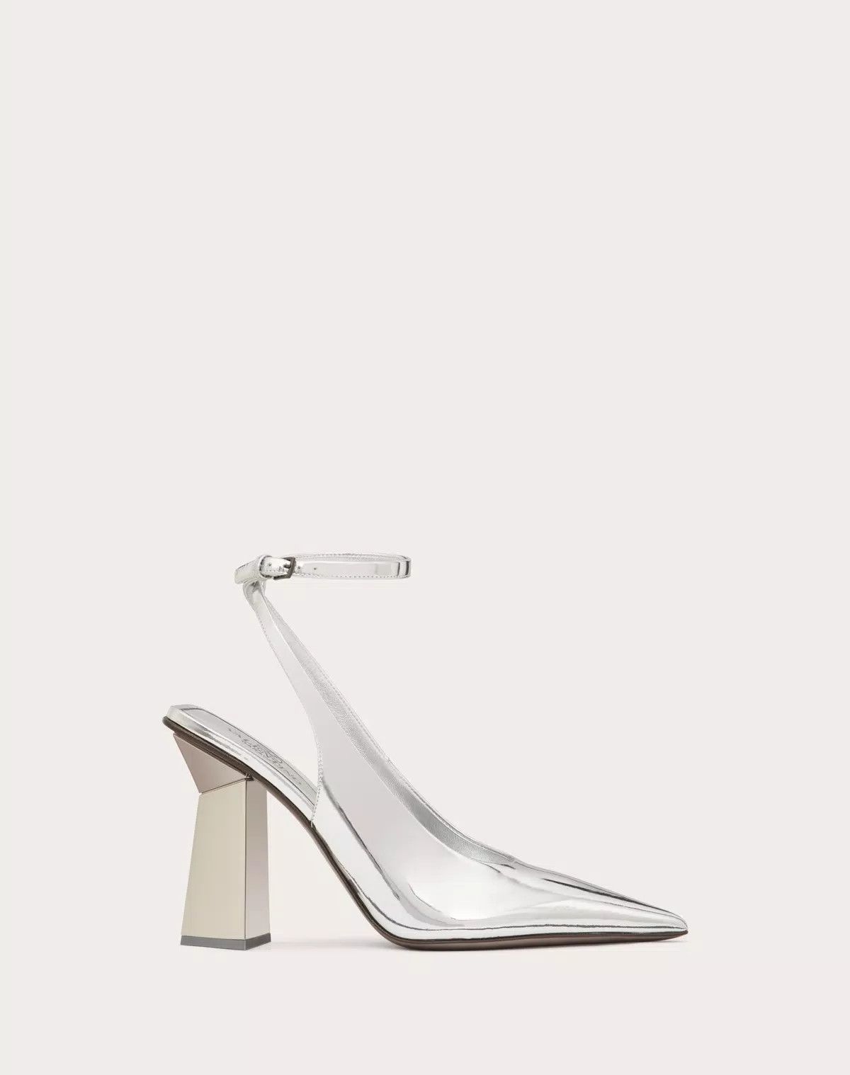 Valentino o1s1wg111125 One Stud Hyper Pumps in Silver Size US 5 / IT 35 - 1 Thumbnail