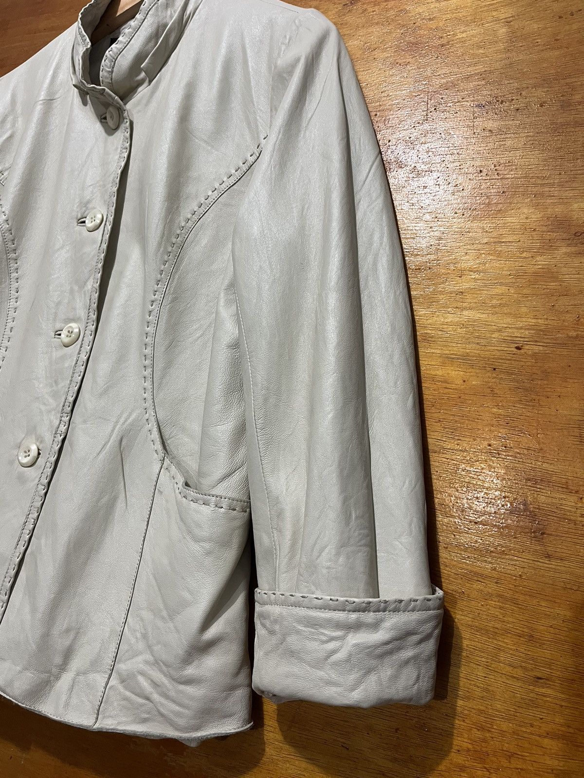 Balmain Authentic BALMAIN Suede Leather Women Jacket Size M / US 6-8 / IT 42-44 - 3 Thumbnail