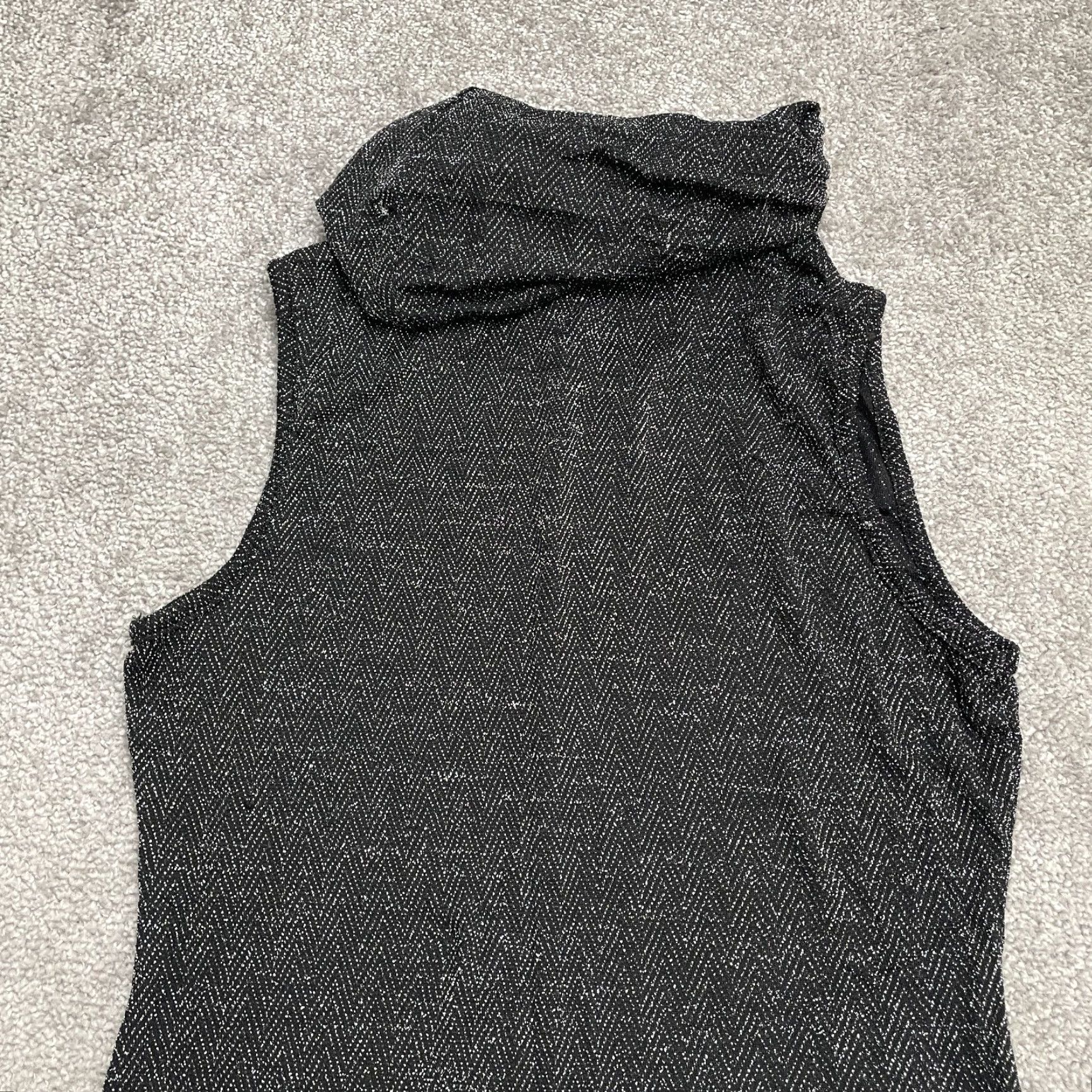 Vintage TEMT Black Cowl Neck Top Womens Medium Sleeveless Knit Nylon Spandex Shiny Casual Stretch Basic Logo Sleeve Strappy Size M / US 6-8 / IT 42-44 - 3 Thumbnail