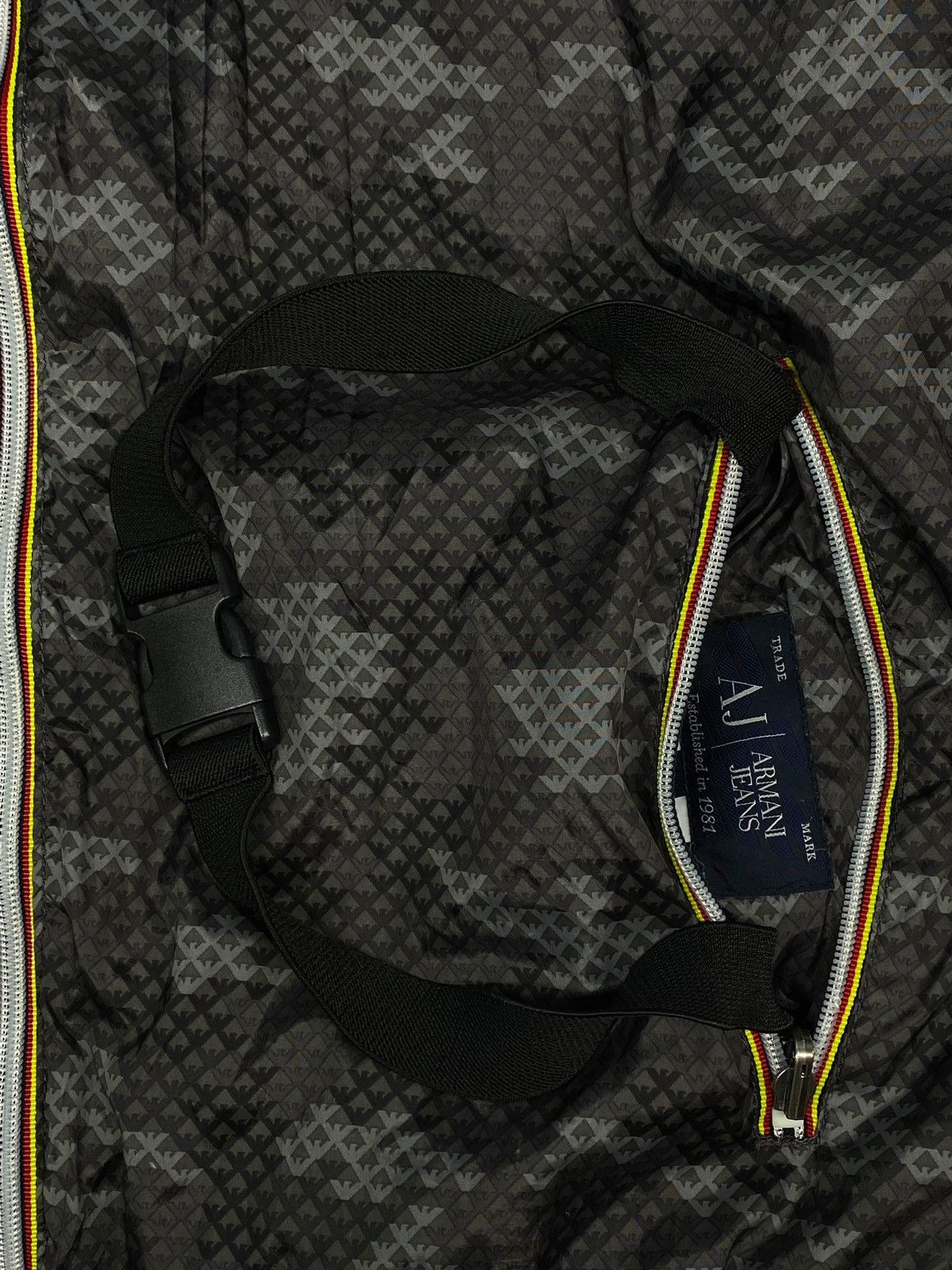 Armani 🔥 Y2K ARMANI JEANS REVERSIBLE NYLON BOMBER MILANO FLEX Size US L / EU 52-54 / 3 - 23 Thumbnail