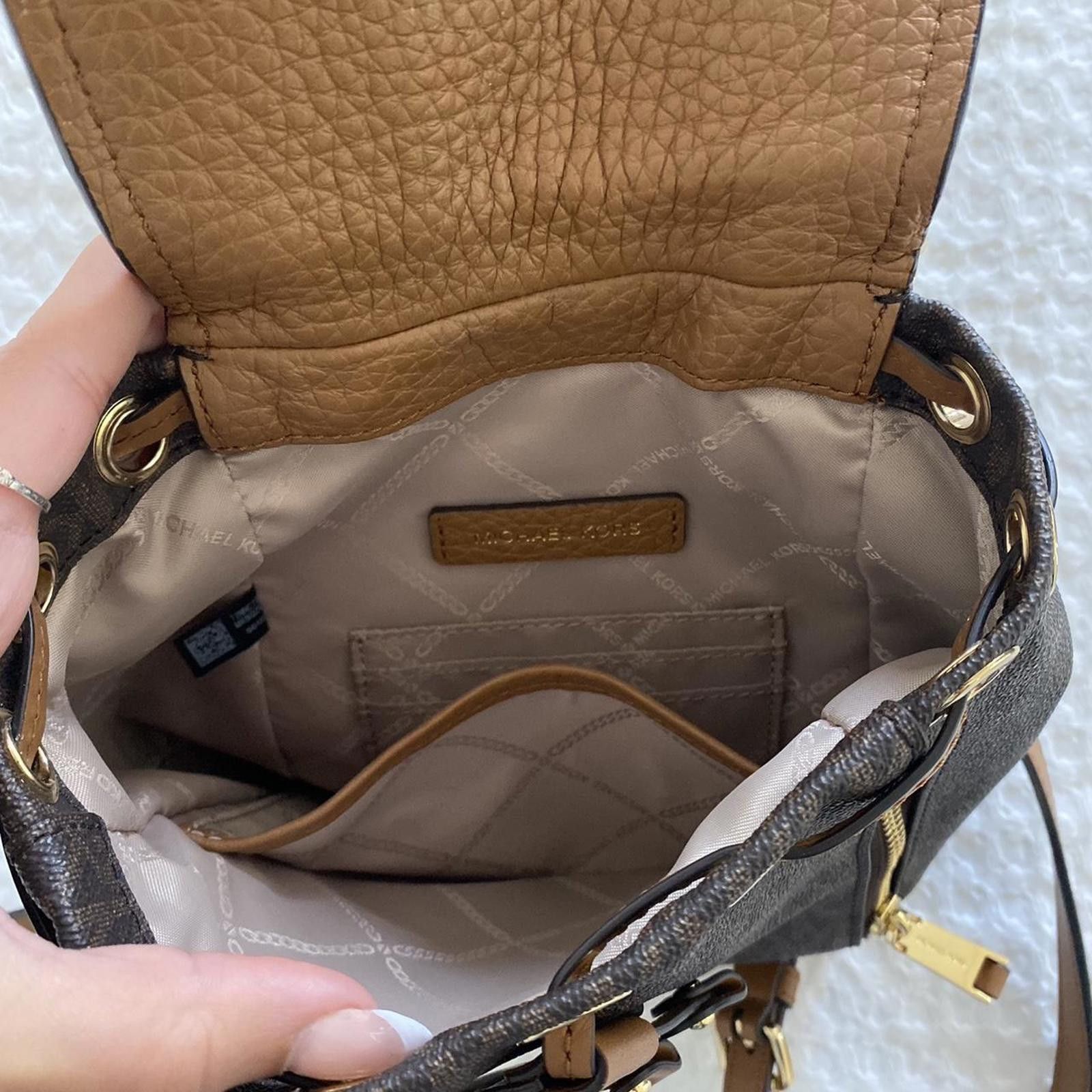 Michael Kors Micheal Kors- mini backpack/purse Size ONE SIZE - 4 Thumbnail