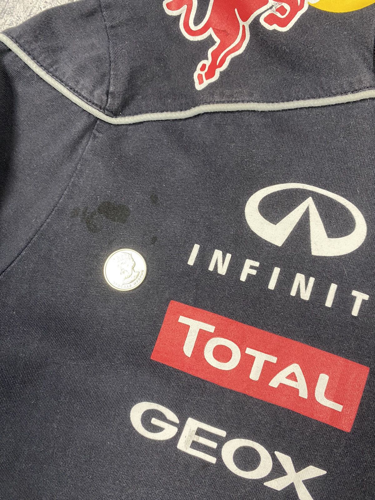 Pepe Jeans × Red Bull Pepe Jeans Red Bull Racing Infinity Pirelli Tee T Shirt Size US XL / EU 56 / 4 - 10 Thumbnail