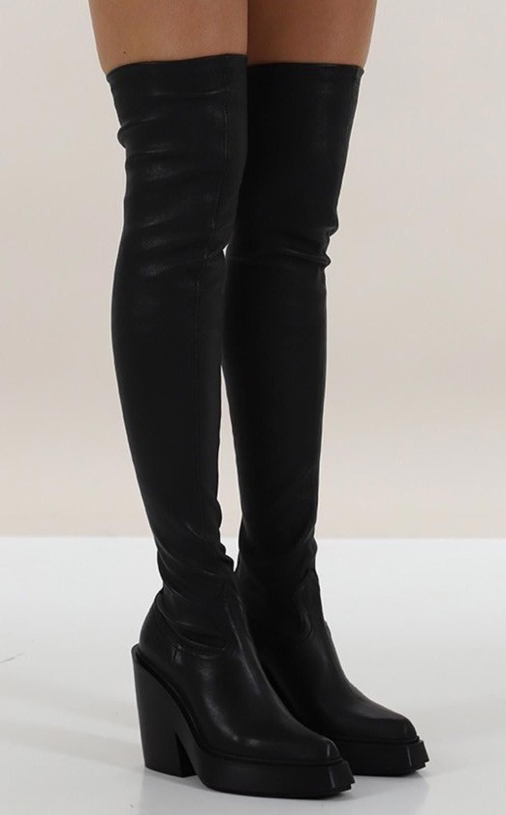 VIC MATI Vic Matie Glove Fit Leather Pointer Boots Italy Sz6 $1100 Size US 6 / IT 36 - 7 Thumbnail