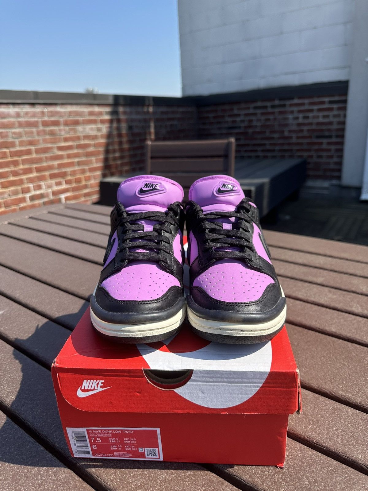 Nike “Rush Fuschia” Nike Dunk Low Twist (W) Size US 7.5 / IT 37.5 - 2 Thumbnail