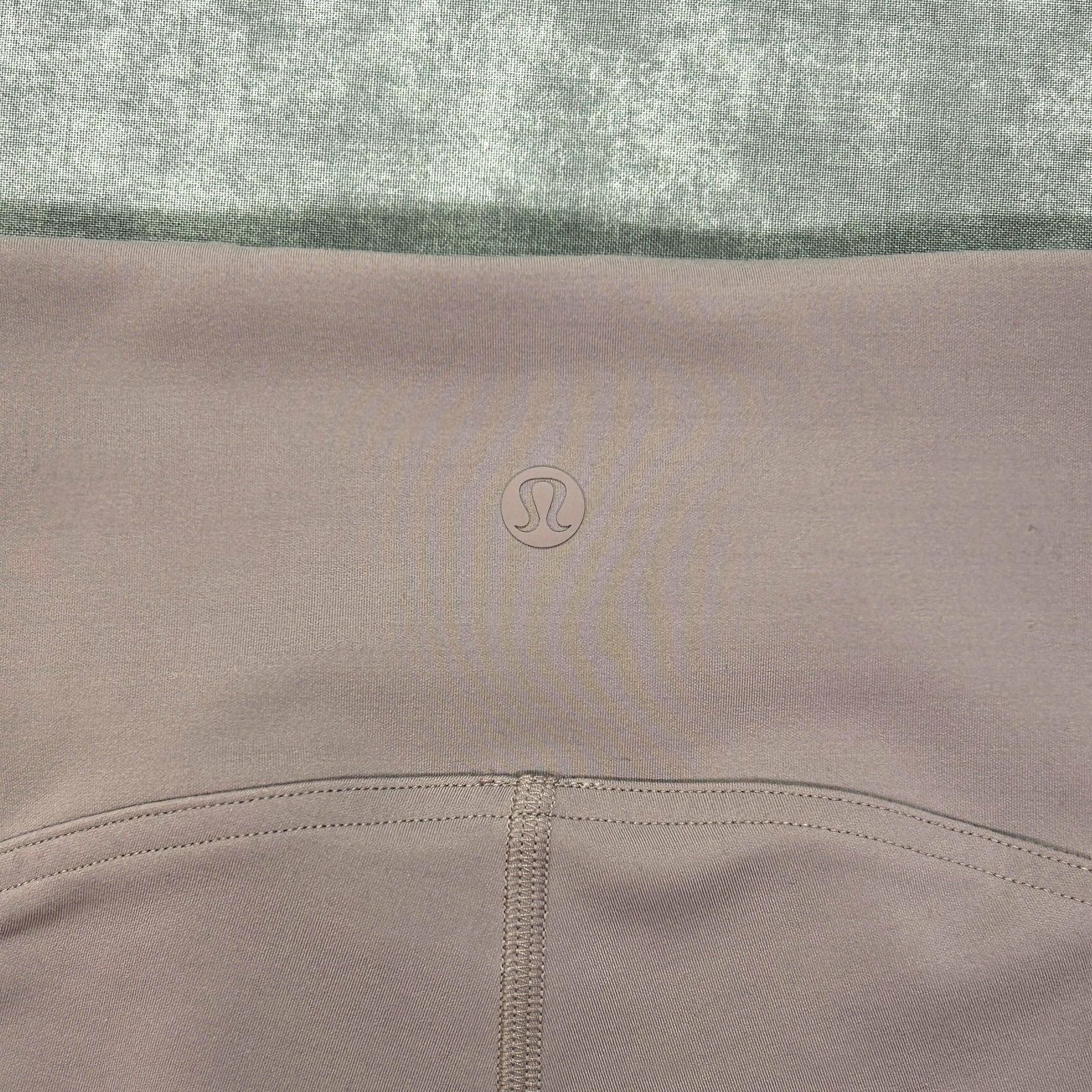Lululemon Lululemon Align High rise athletic workout leggings womens 8 Size 30" / US 8 / IT 44 - 4 Thumbnail