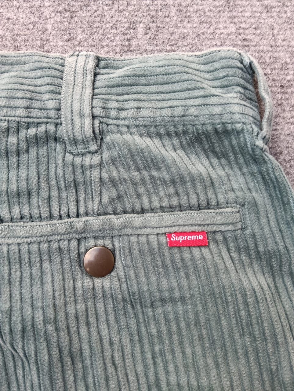 Supreme Supreme corduroy shorts. Size US 34 / EU 50 - 3 Thumbnail