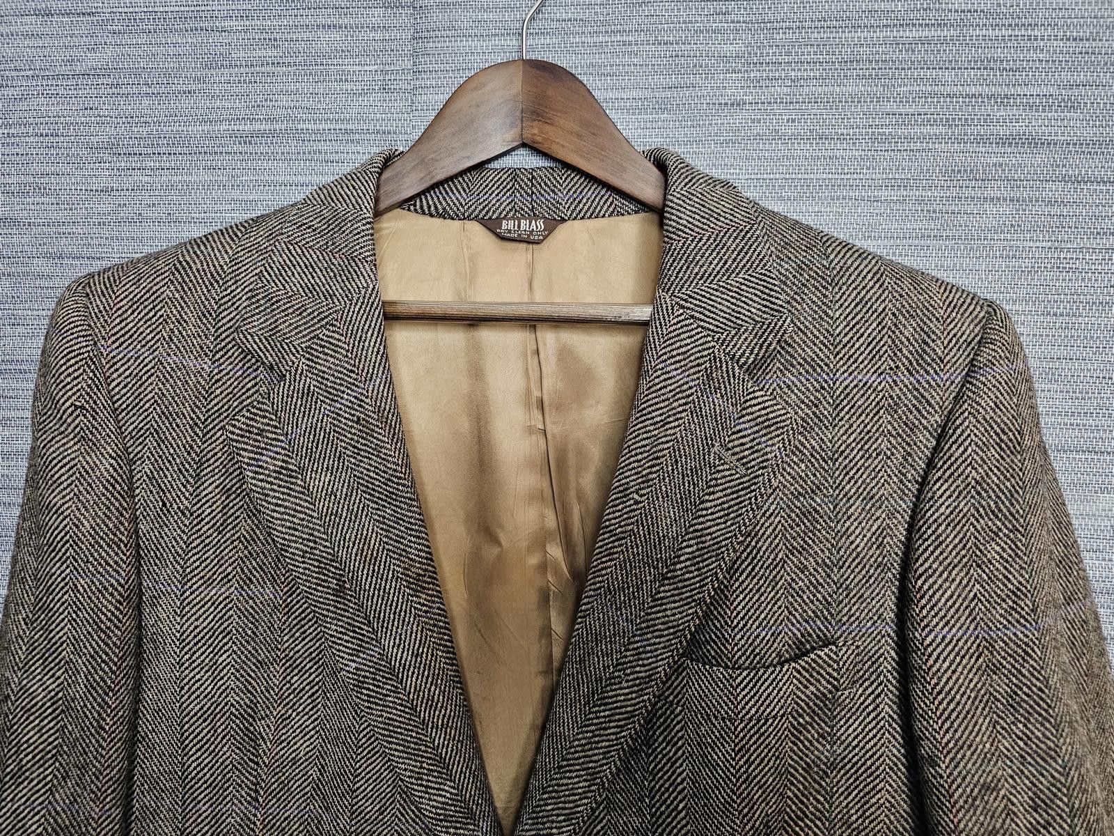 Bill Blass Bill Blass Jacket Brown Men Size L Herringbone Tweed Blazer Size 42R - 1 Thumbnail