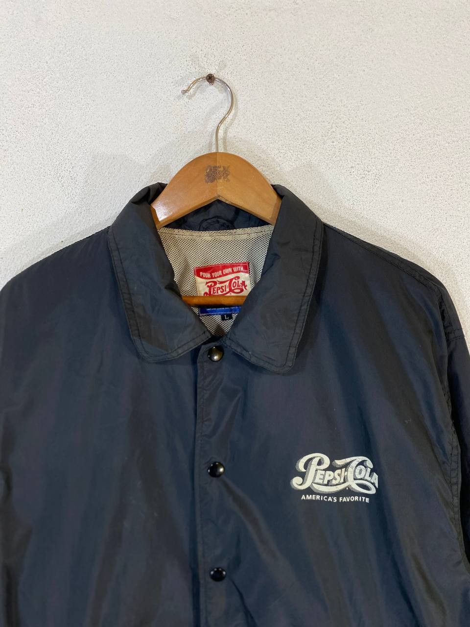Pepsi vintage pepsi cola light coach jacket nice design Size US L / EU 52-54 / 3 - 4 Thumbnail