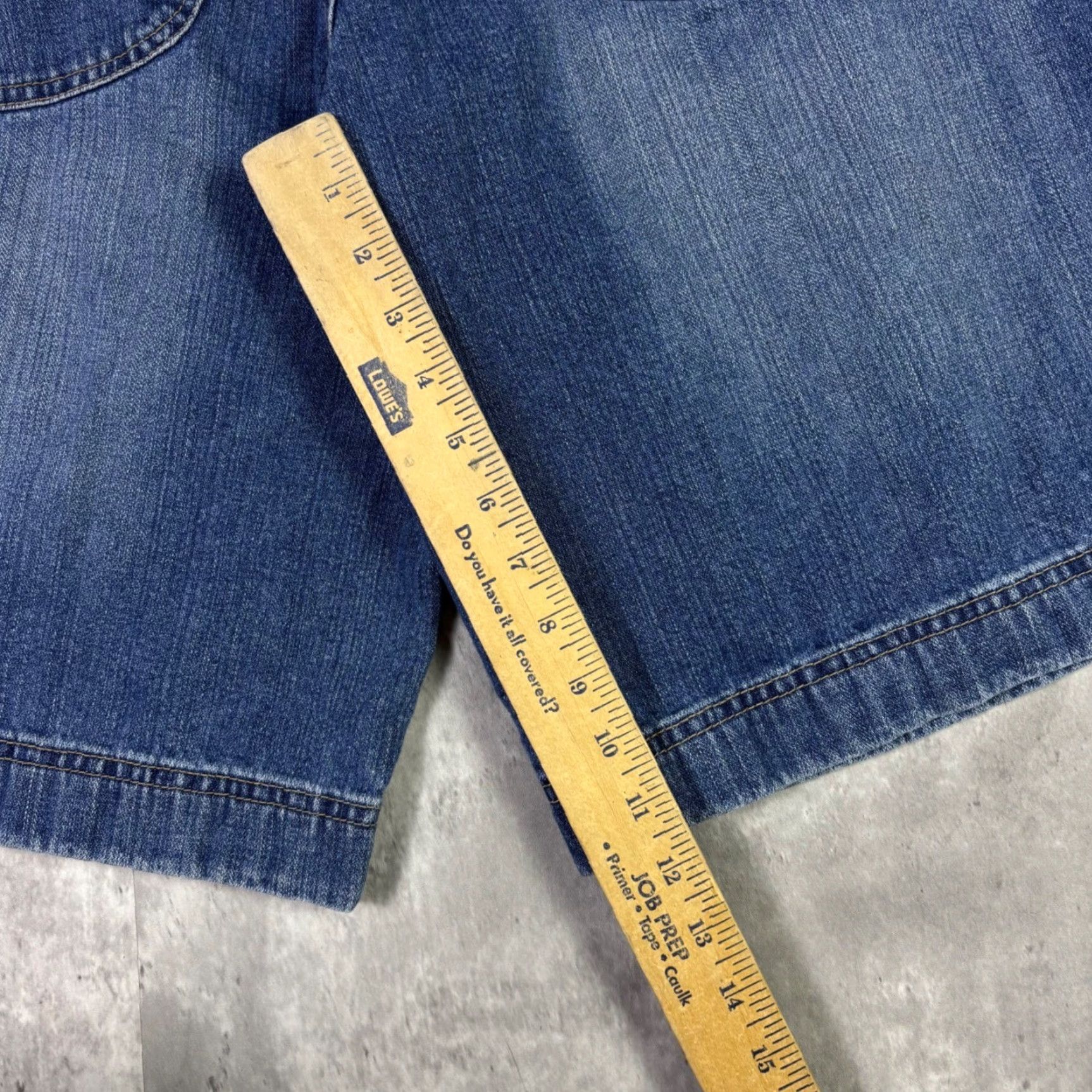 Vintage VINTAGE Mecca Bermuda Shorts Denim Blue 34 Mens High Rise 5-Pocket Relaxed Button Fly Baggy Streetwear Grunge" Size US 34 / EU 50 - 6 Thumbnail