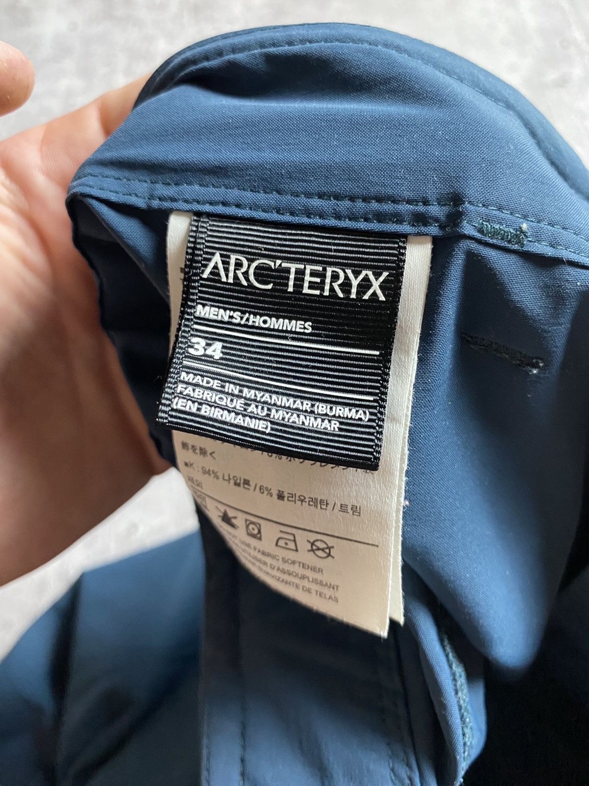 Arc'teryx Arcteryx Logo Cargo Shorts Size US 34 / EU 50 - 6 Thumbnail