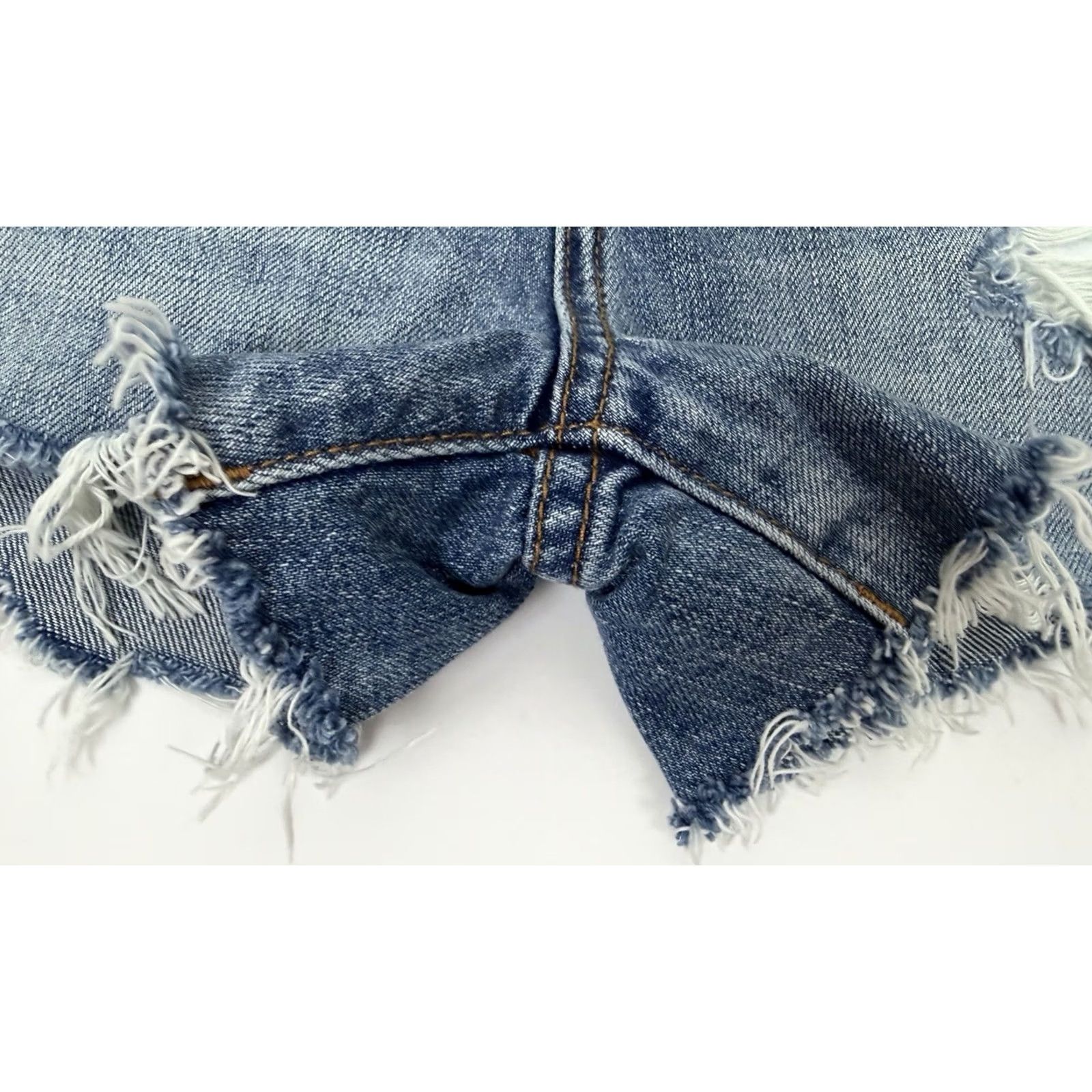 Vintage BLANKNYC Shorts Womens 26 Denim Cut-Off Shorts Patchwork Distressed Booty Short Shirt? Size 26" / US 2 / IT 38 - 6 Thumbnail