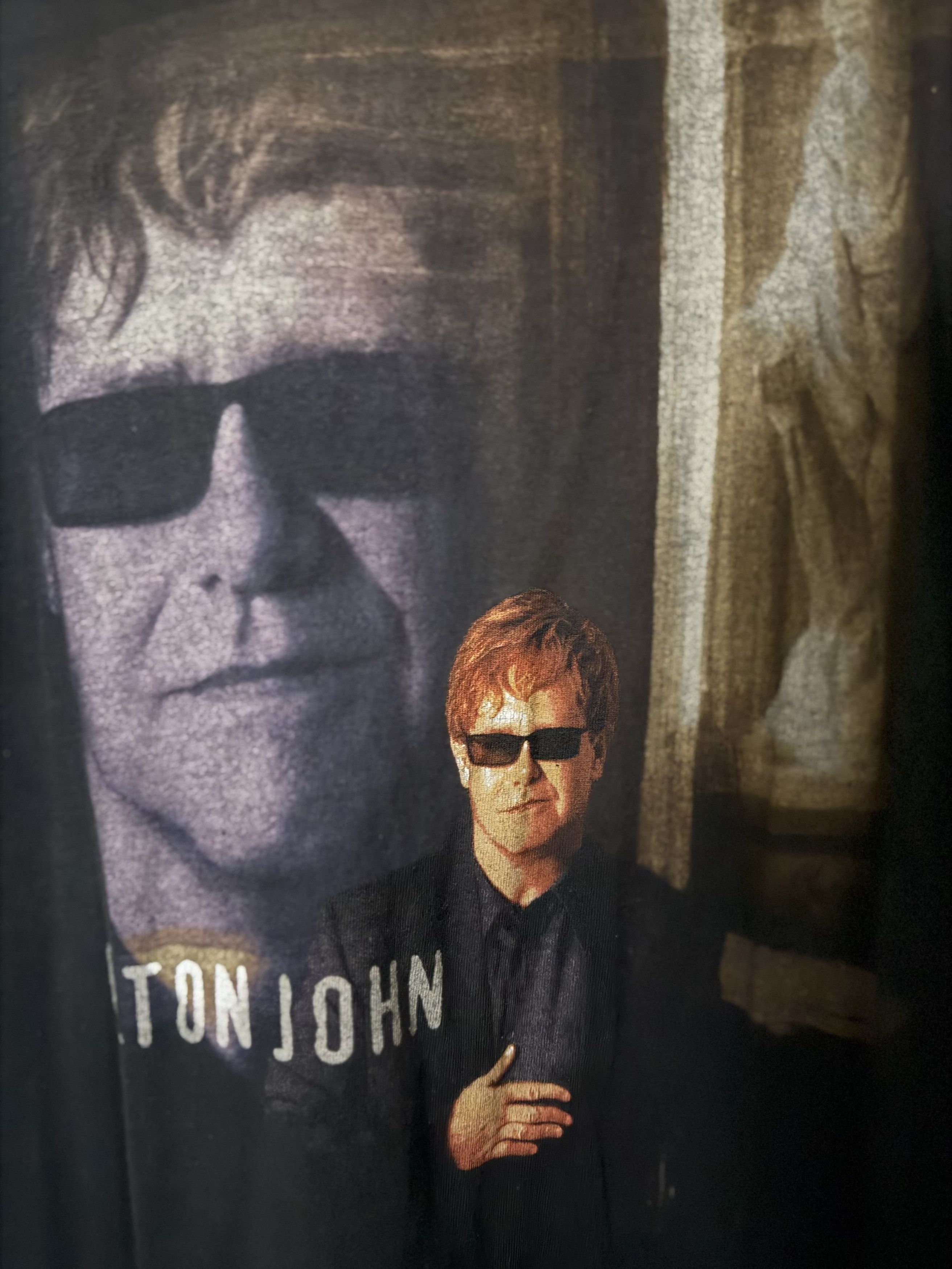 Band Tees × Vintage Vintage 2000s Elton John Songs from the West T Shirt Size US XL / EU 56 / 4 - 3 Thumbnail