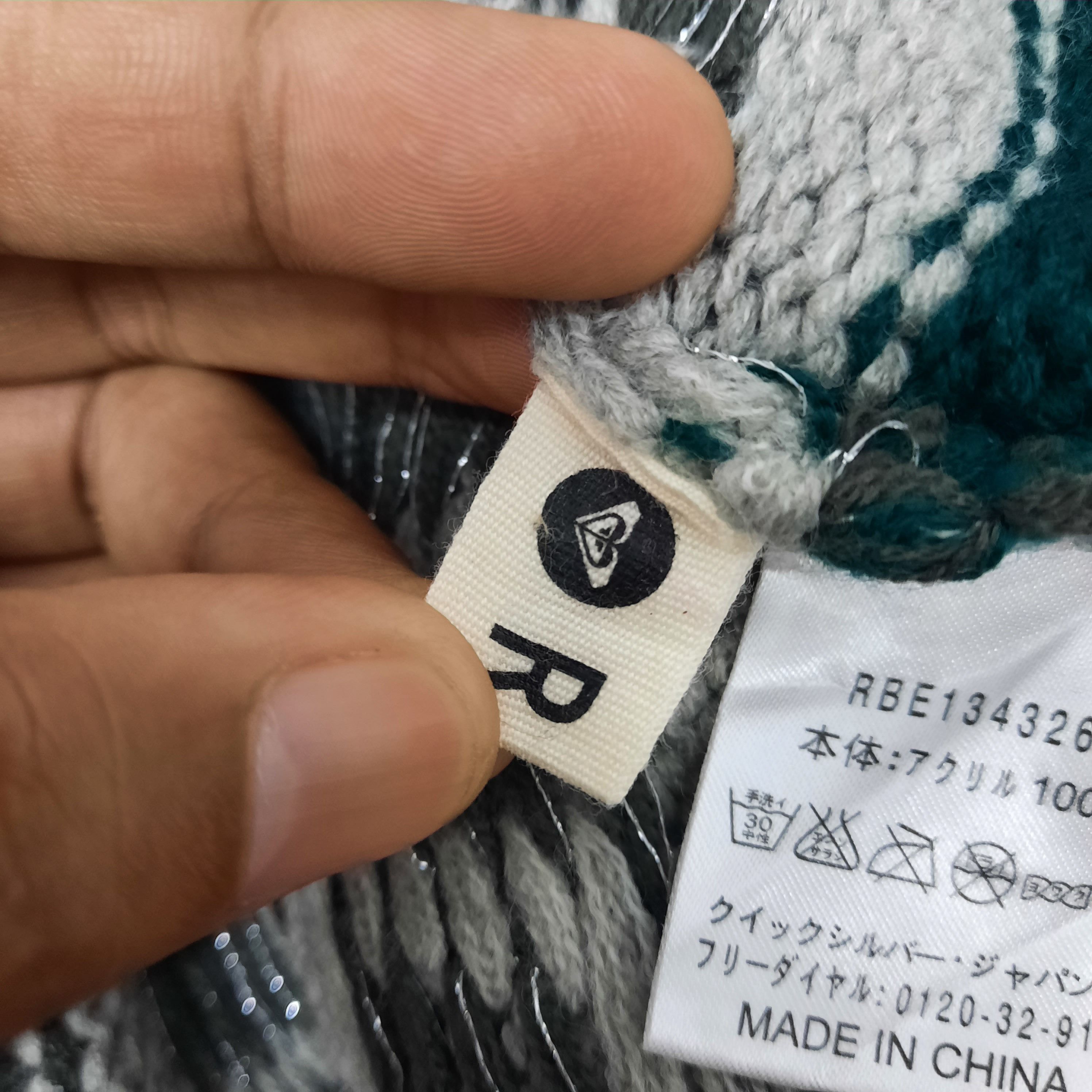 Quiksilver 💫 Roxy spellout ski style beanie hat Size ONE SIZE - 3 Thumbnail
