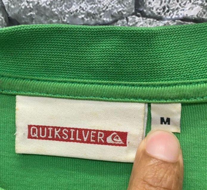 Quiksilver Vintage Quicksilver Surf Tshirt Size US M / EU 48-50 / 2 - 9 Thumbnail