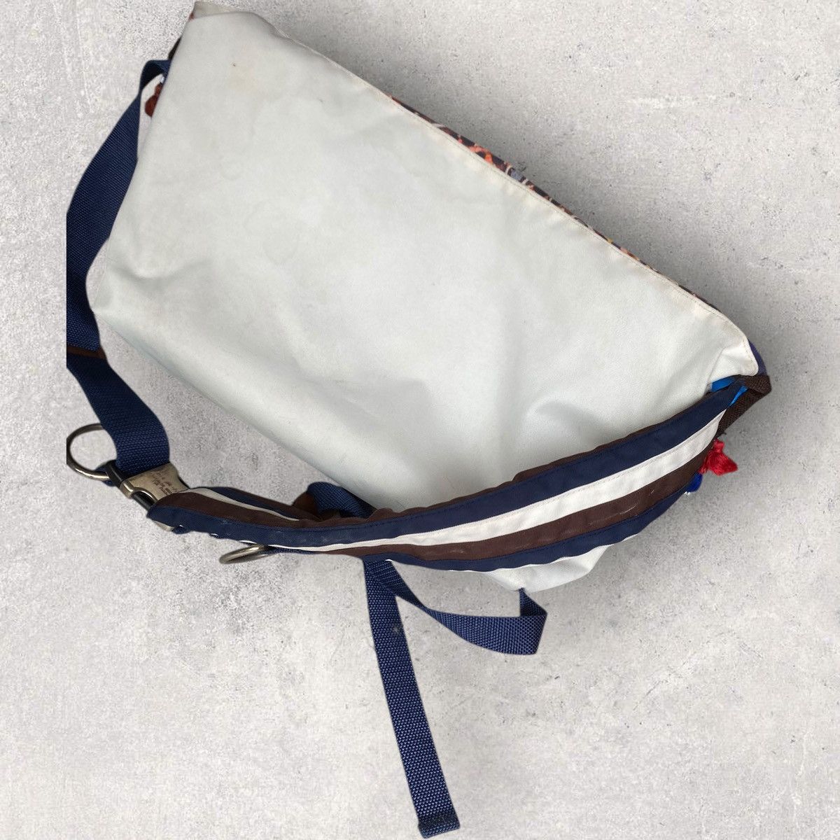 Undercover SS08 Ethnic Messenger Sling Bag Size ONE SIZE - 3 Thumbnail