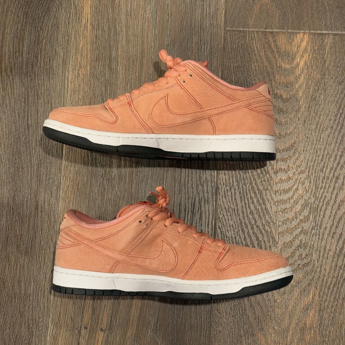 Nike Nike SB Dunk Low Pink Pig Size US 10 / EU 43 - 2 Thumbnail