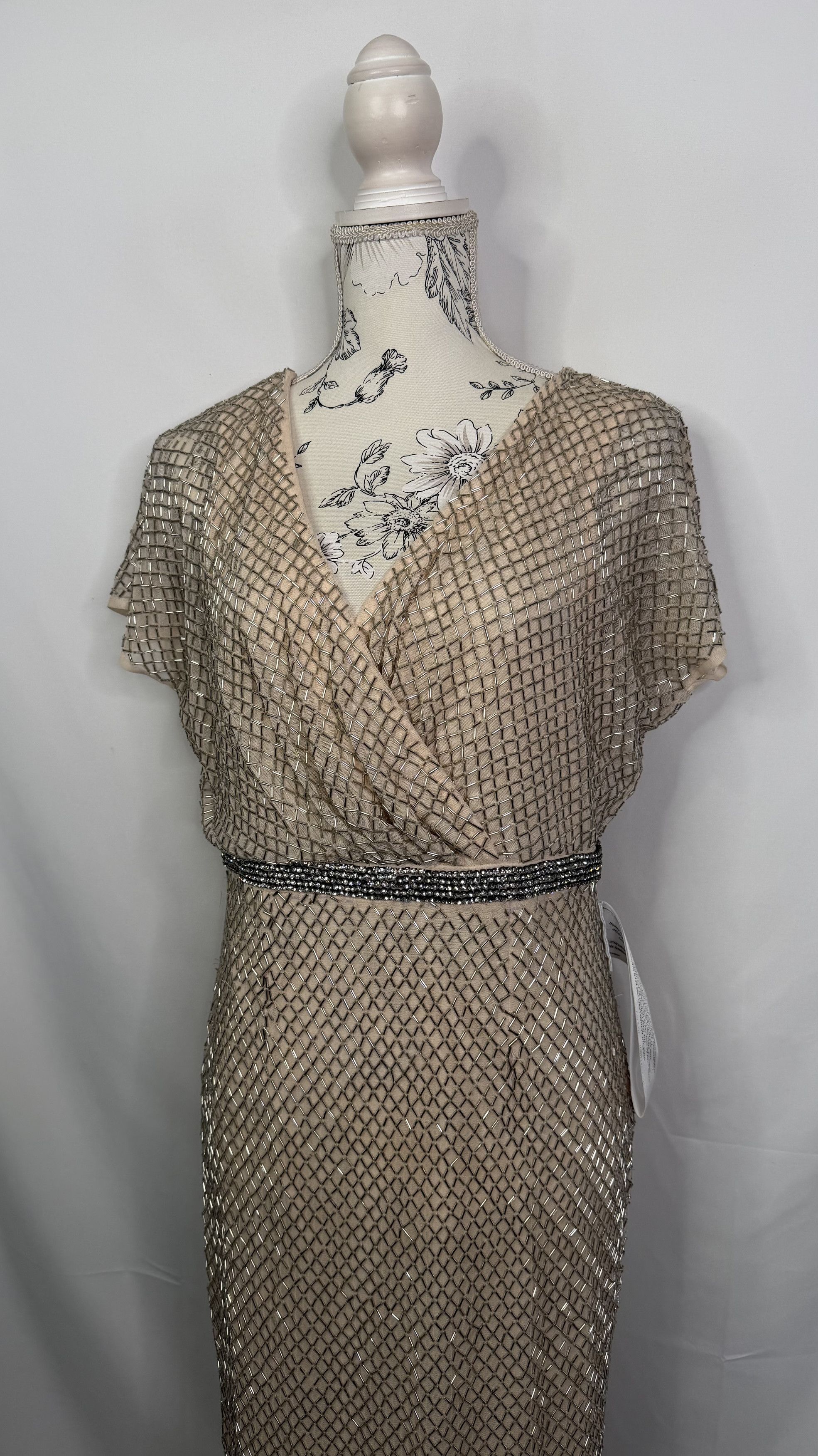Mac Duggal Mac Duggal Beaded V-Neck Gown Dress flawed NWT Size M / US 6-8 / IT 42-44 - 15 Thumbnail