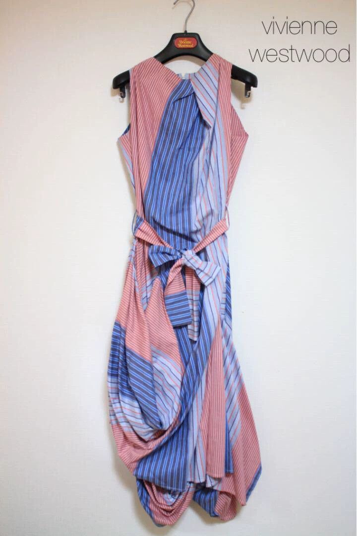 Vivienne Westwood Vivienne Westwood The deformed dress Size XS / US 0-2 / IT 36-38 - 2 Thumbnail