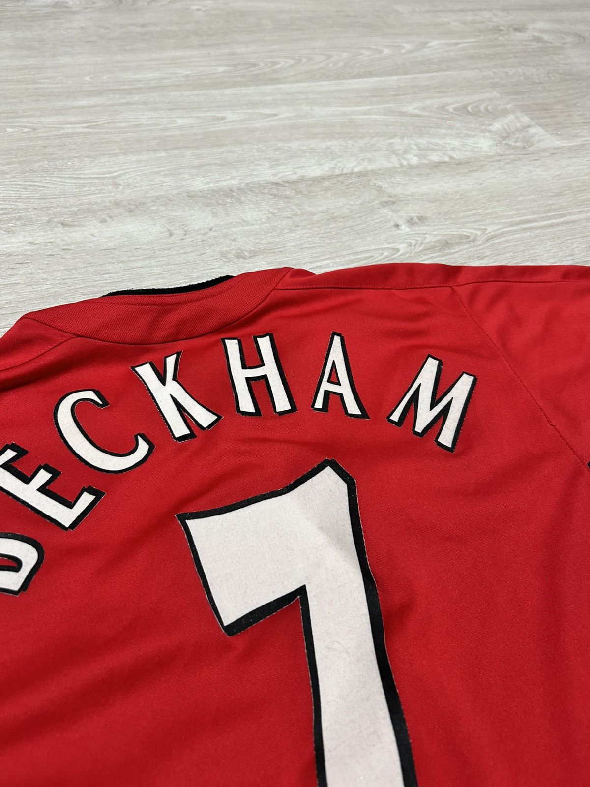Nike MANCHESTER UNITED 2002/2004 NIKE SOCCER JERSEY #7 BECKHAM Size US S / EU 44-46 / 1 - 6 Thumbnail