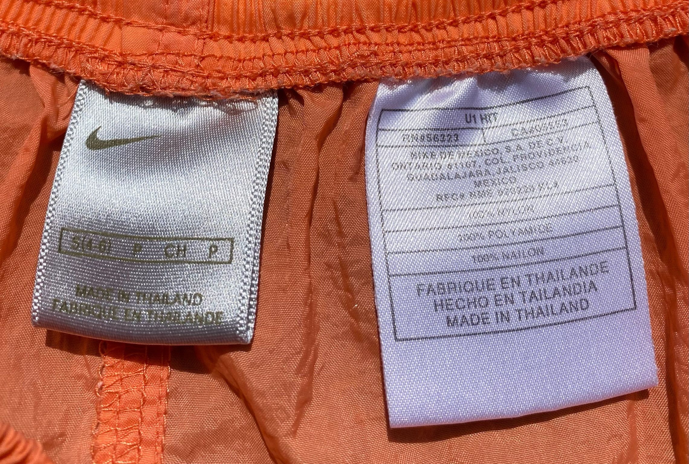 Nike 90’s Nike Peach Tonal Swoosh Windbreaker Shorts Small Size US 30 / EU 46 - 4 Thumbnail