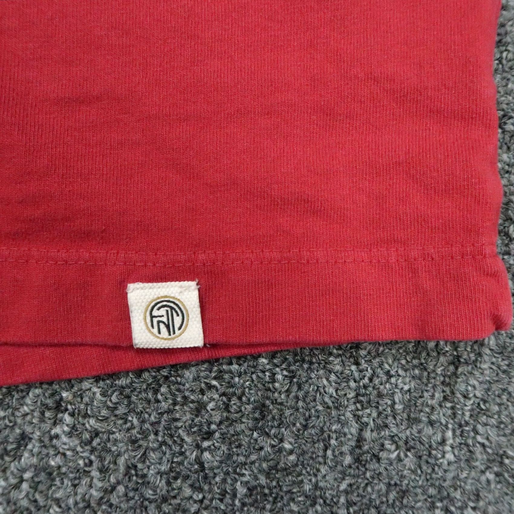 Flint And Tinder Flint and Tinder Shirt Mens Large Red Long Sleeve Tee Cotton Crew Neck Size US L / EU 52-54 / 3 - 4 Thumbnail